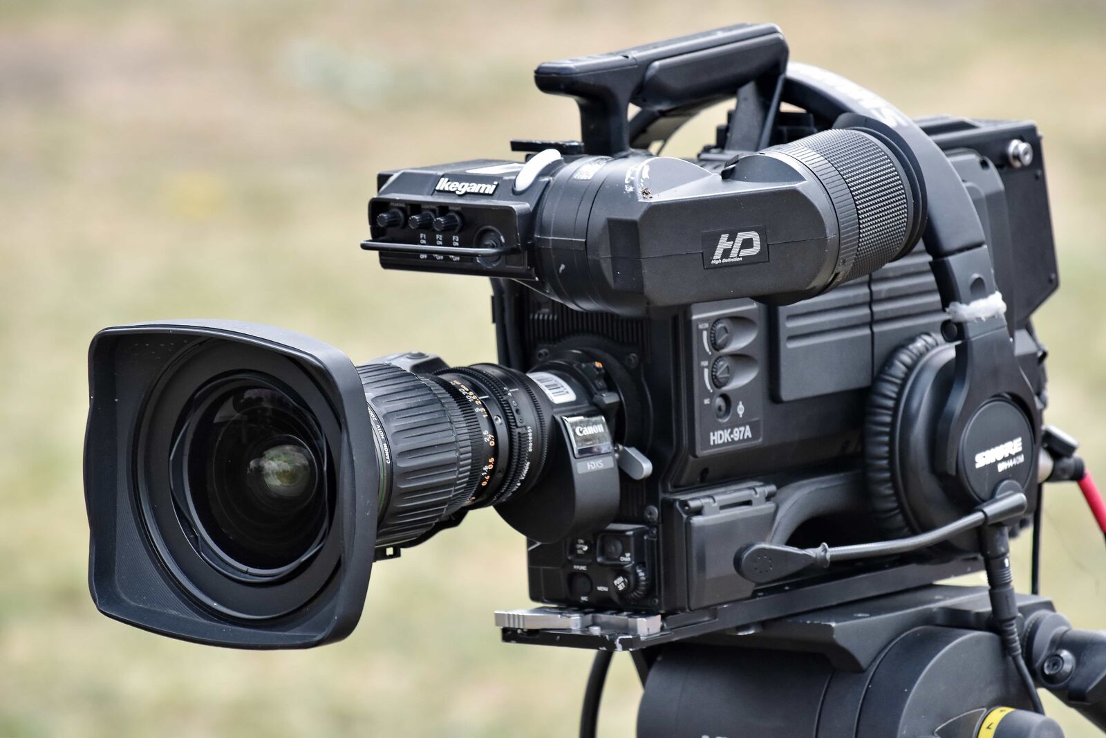 Nikon D5500 sample photo. Focus, media, television, television photography