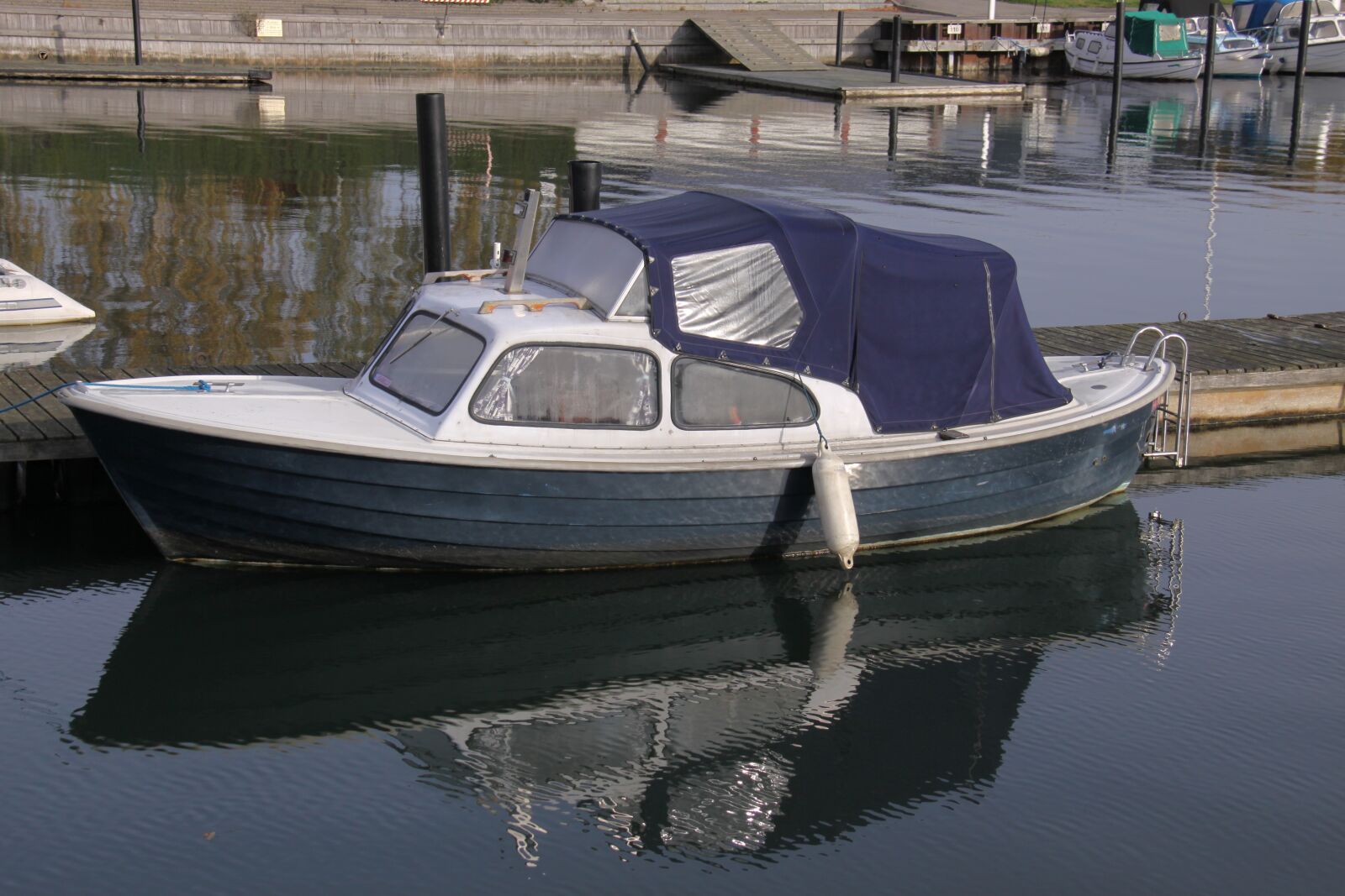 Canon EOS 50D sample photo. Boat, port, old photography