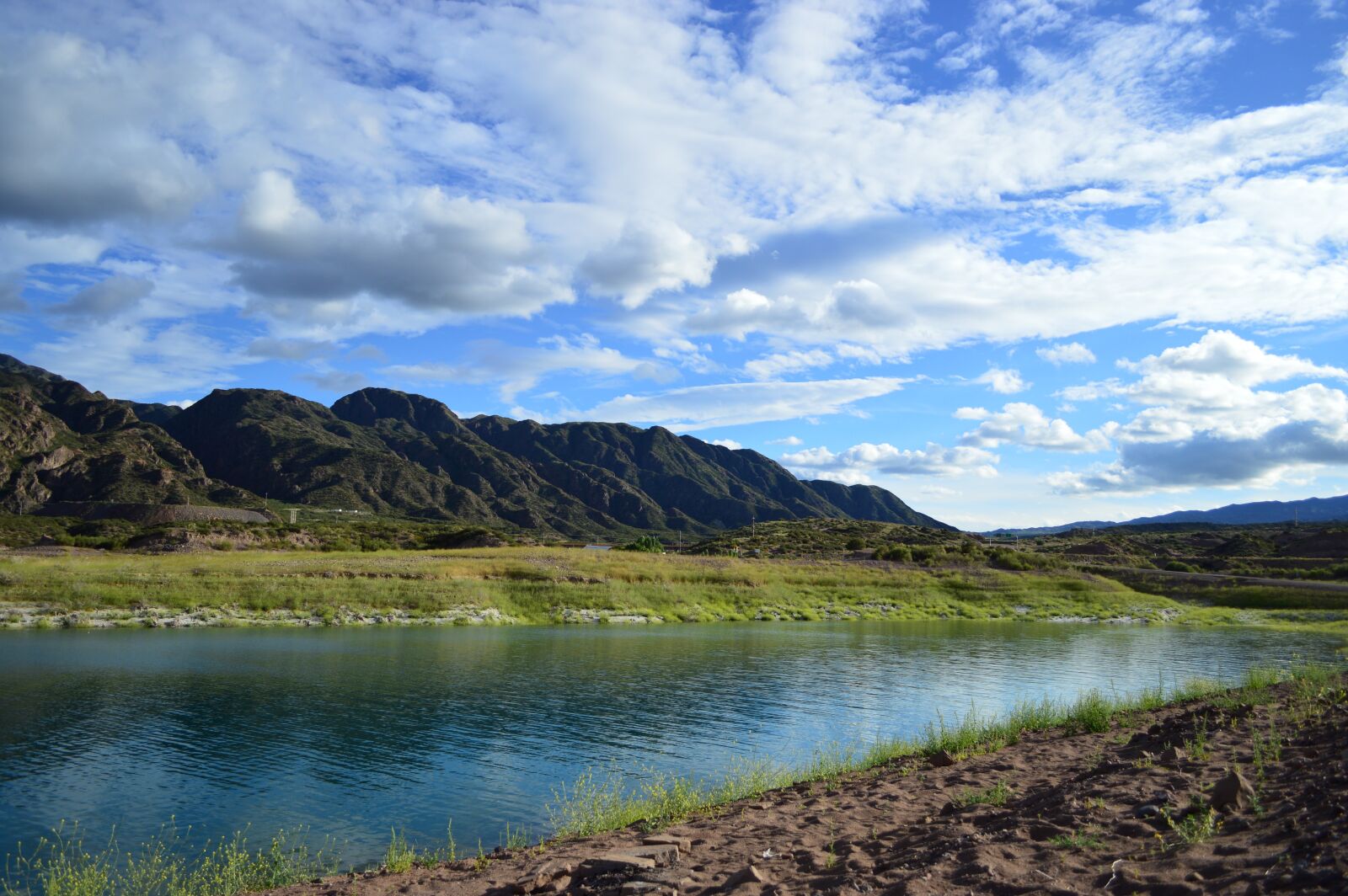 Nikon D3200 sample photo. Lake, lago, mountains photography