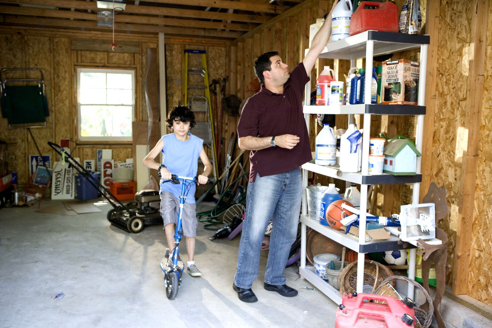 Canon EOS-1Ds Mark II sample photo. Father, son, garage photography