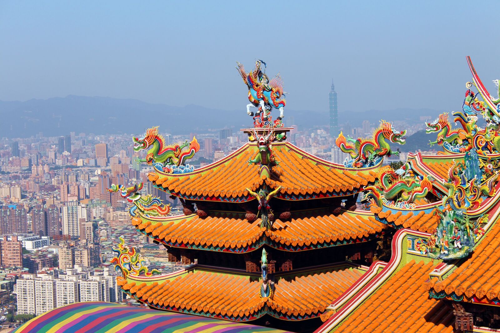 Canon EOS 650D (EOS Rebel T4i / EOS Kiss X6i) sample photo. Travel, temple, roof photography