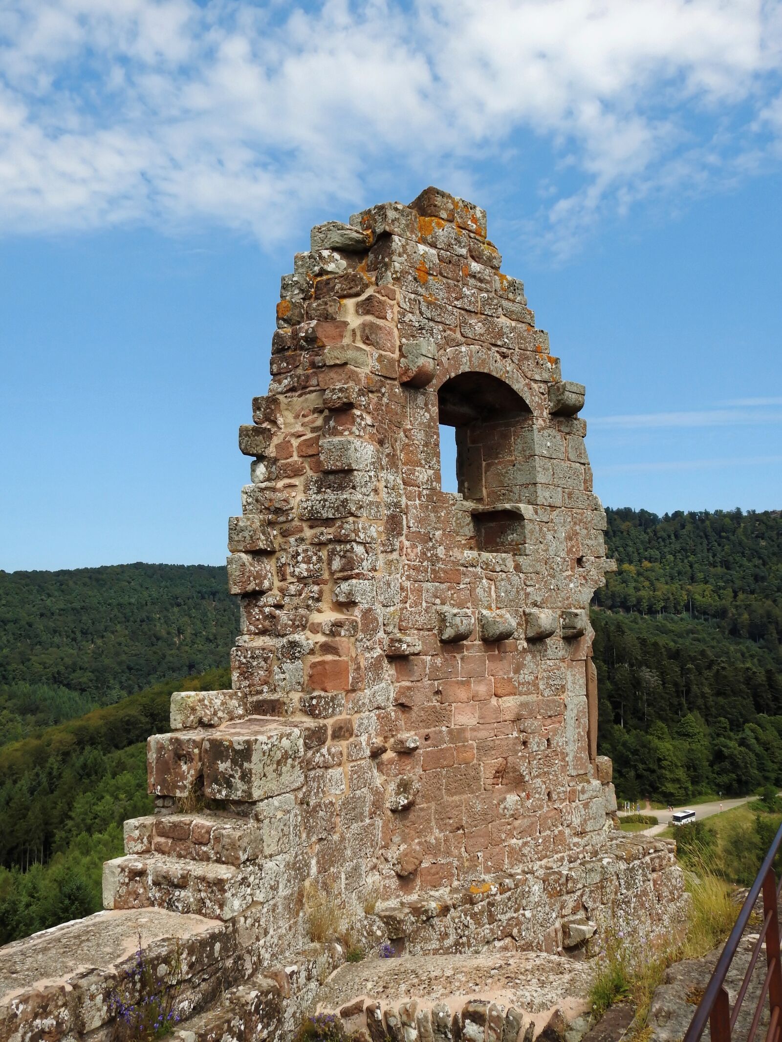 Nikon Coolpix P900 sample photo. Castle, ruin, middle ages photography