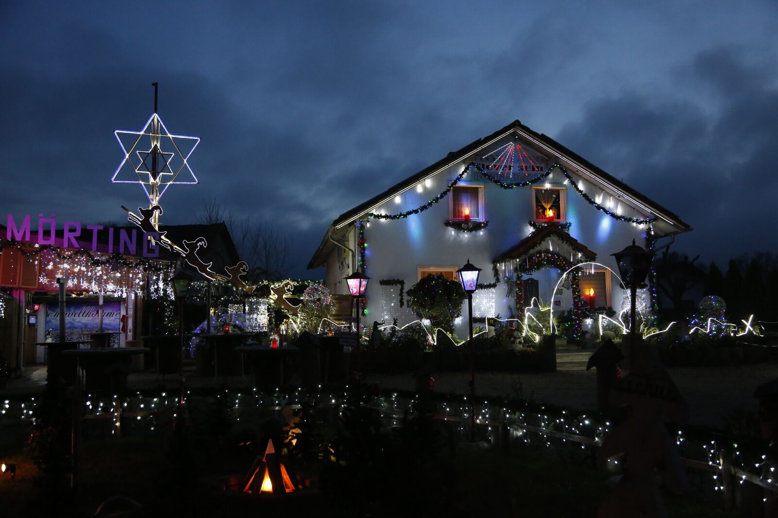 Canon EOS 5D Mark III sample photo. Christmas, lighting, christmas decoration photography