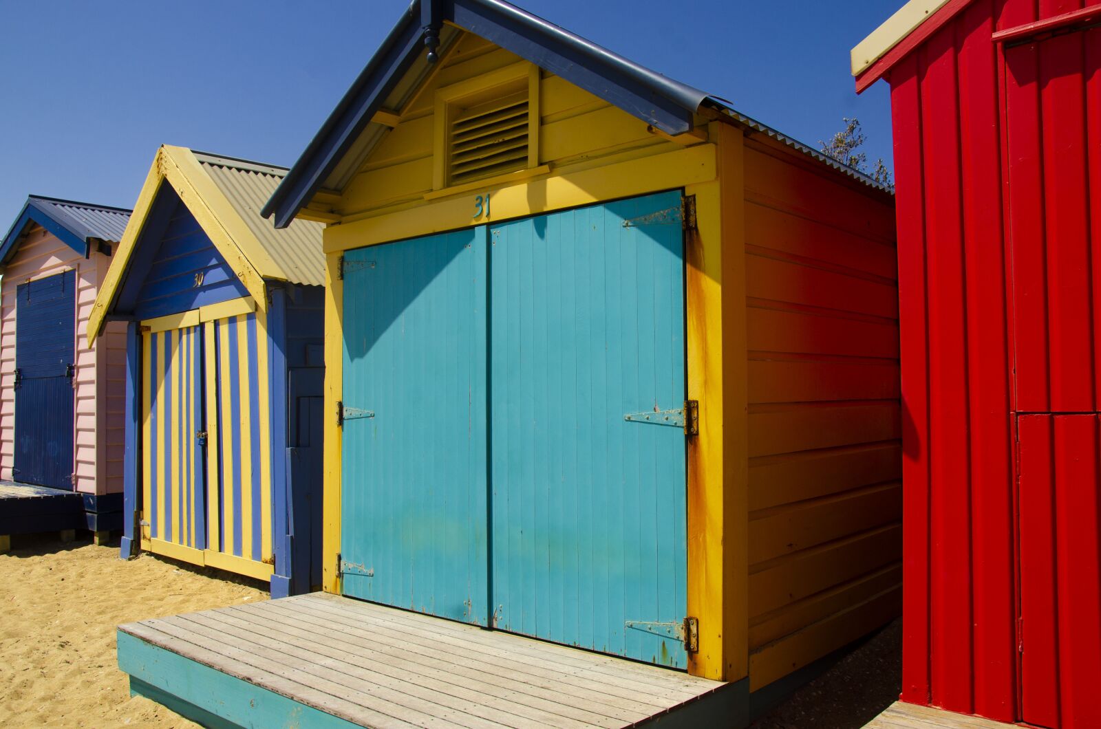 Nikon D7000 sample photo. Brighton, beach house, shed photography