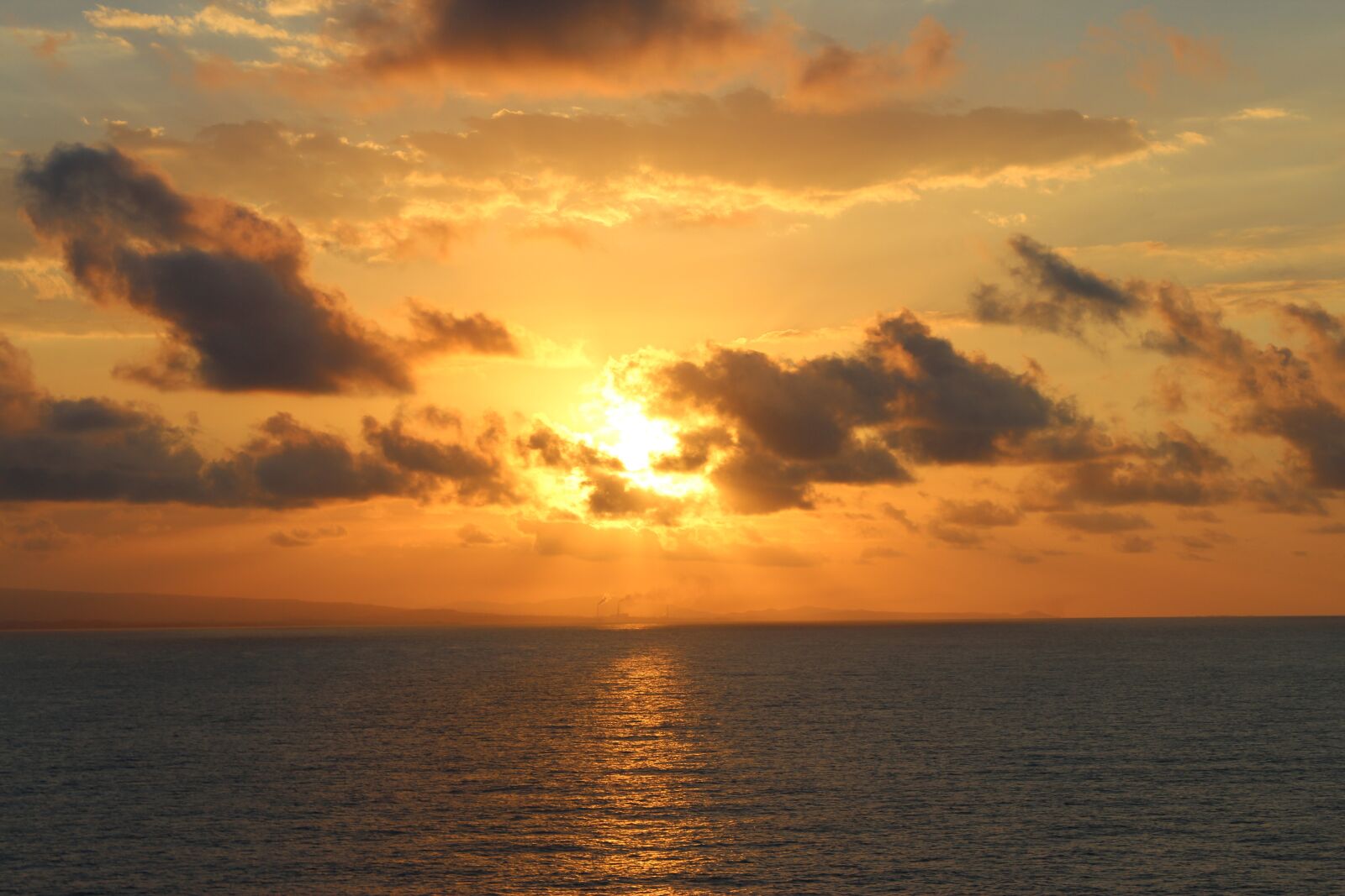 Canon EOS 600D (Rebel EOS T3i / EOS Kiss X5) sample photo. Sunset, sea, so photography
