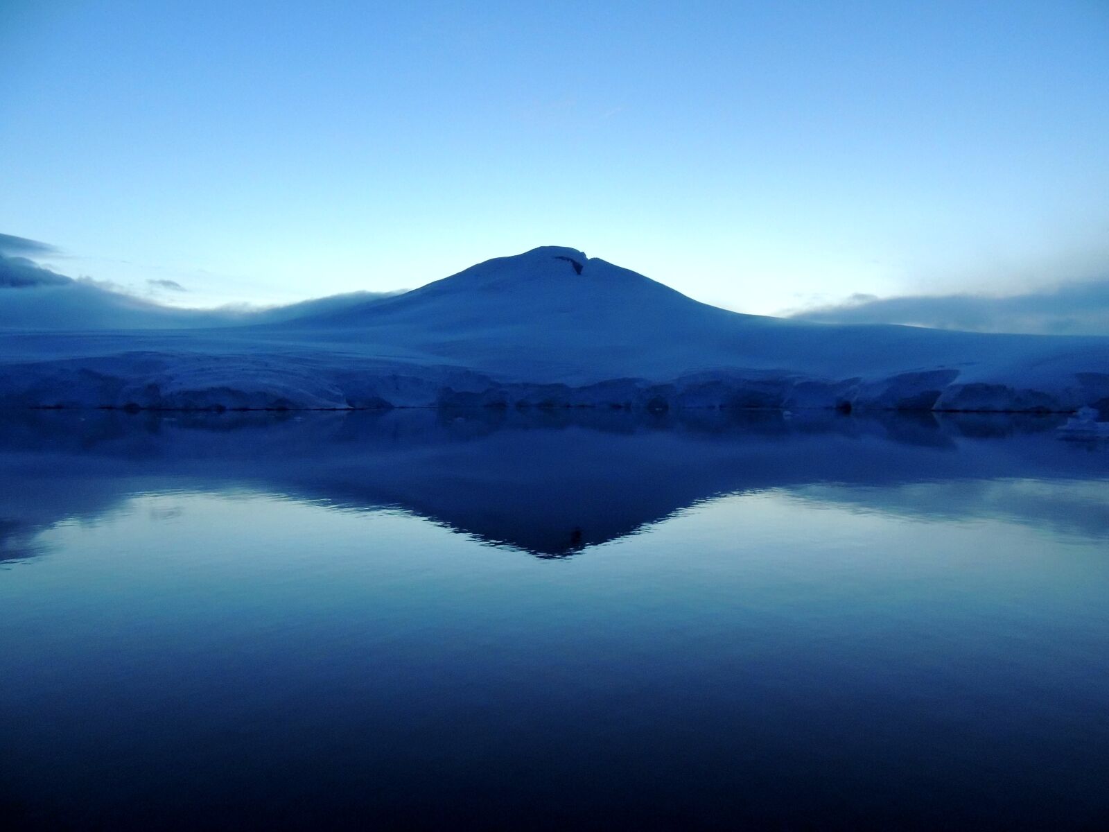 Nikon Coolpix P510 sample photo. Mountain, en, antarctica photography