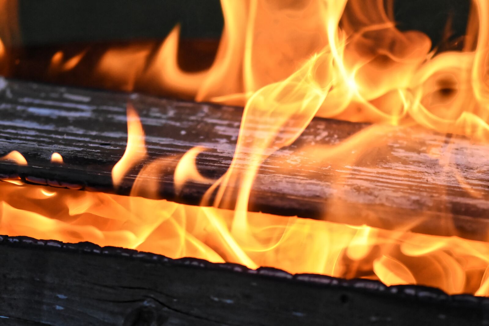 Nikon D7200 sample photo. Fire, flame, wood photography