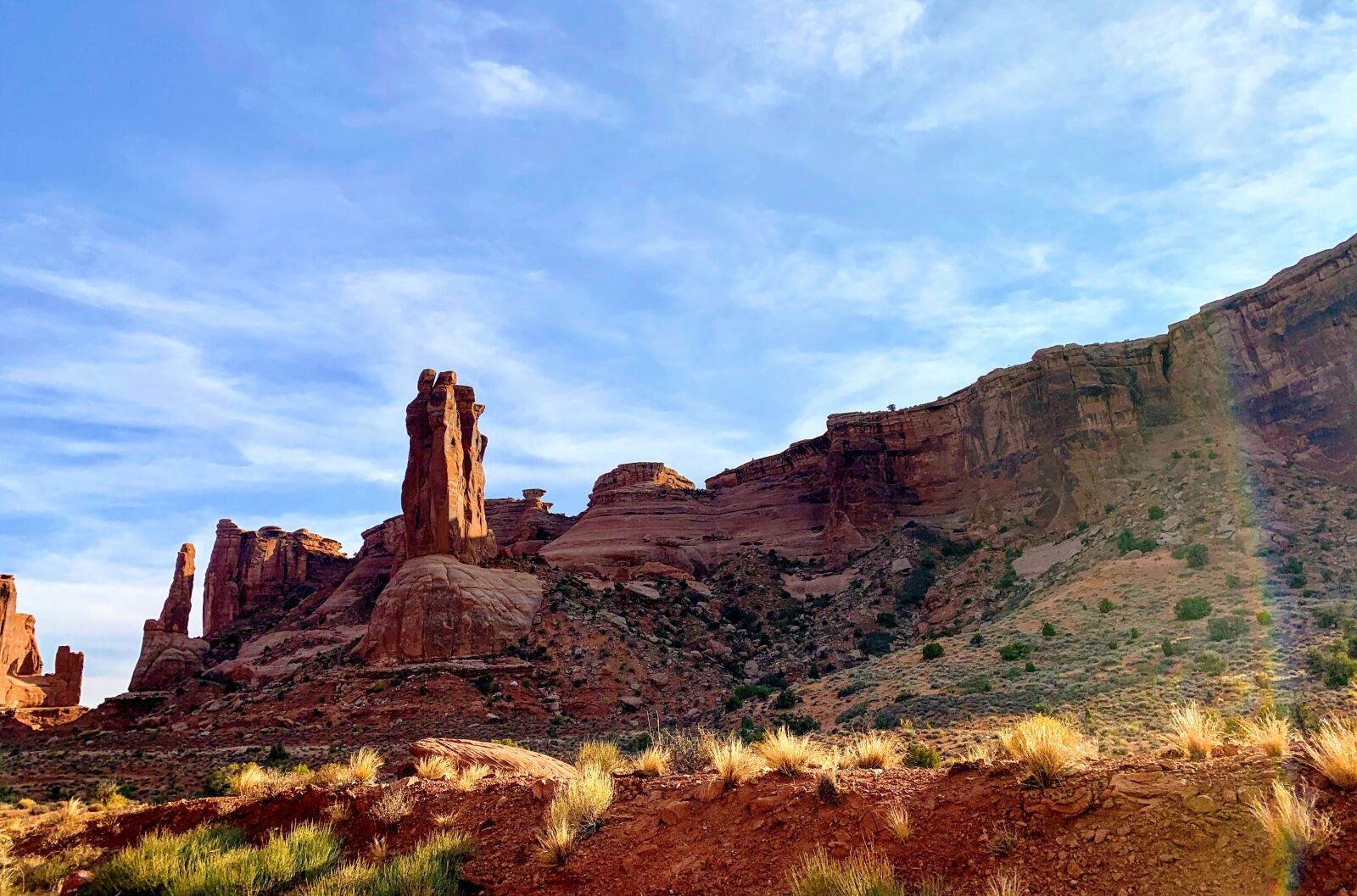 Apple iPhone XS + iPhone XS back dual camera 4.25mm f/1.8 sample photo. Utah, moab, landscape photography