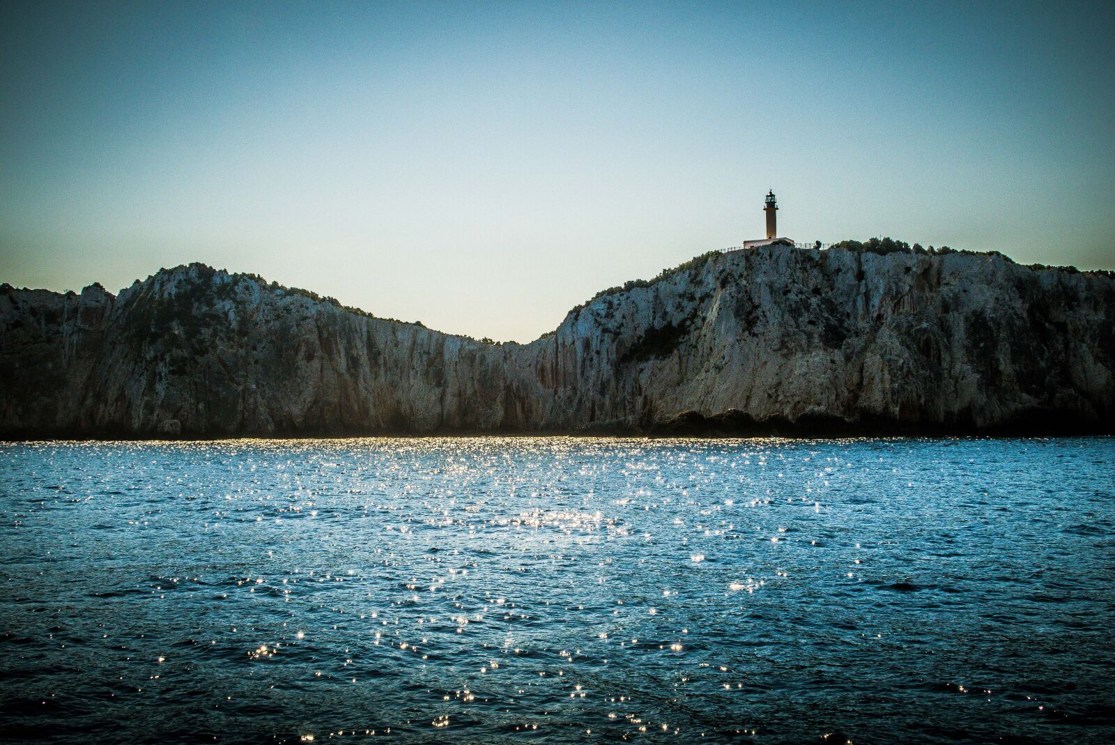 Canon PowerShot G7 X Mark II sample photo. Sea, lighthouse, rocks photography