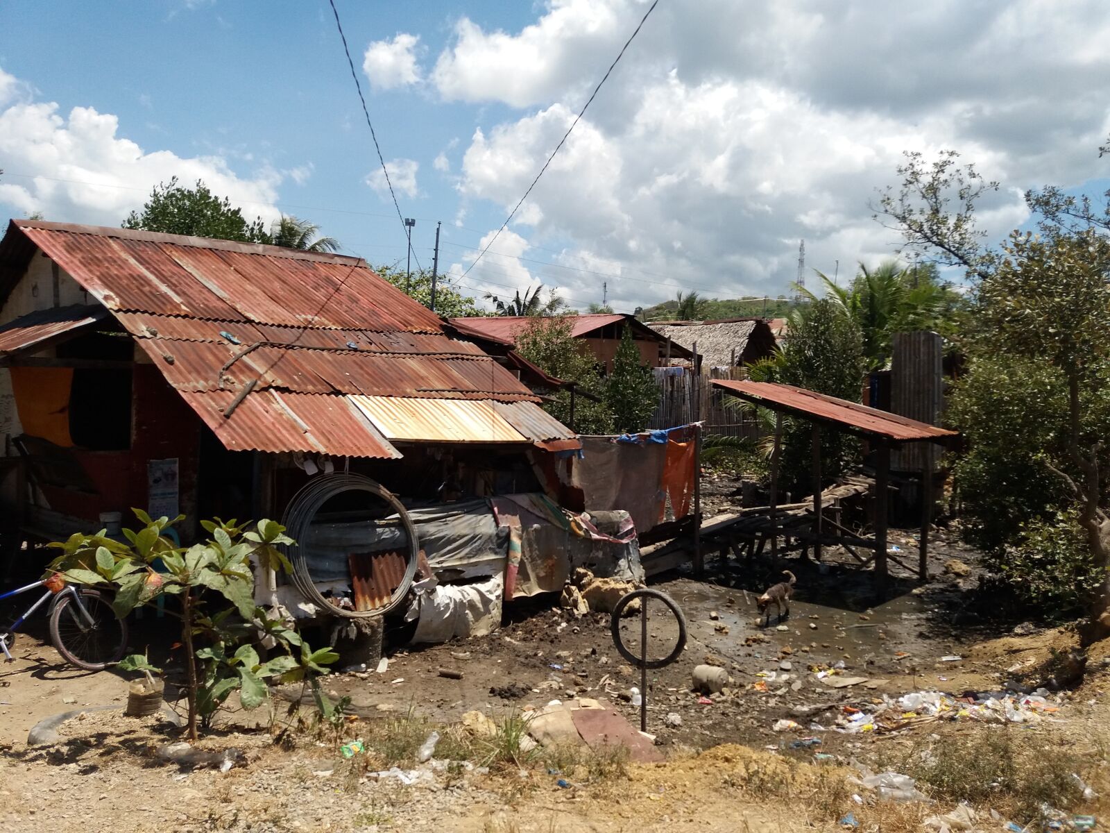 Samsung Galaxy J5(2016) sample photo. Poverty, poor, dirty photography