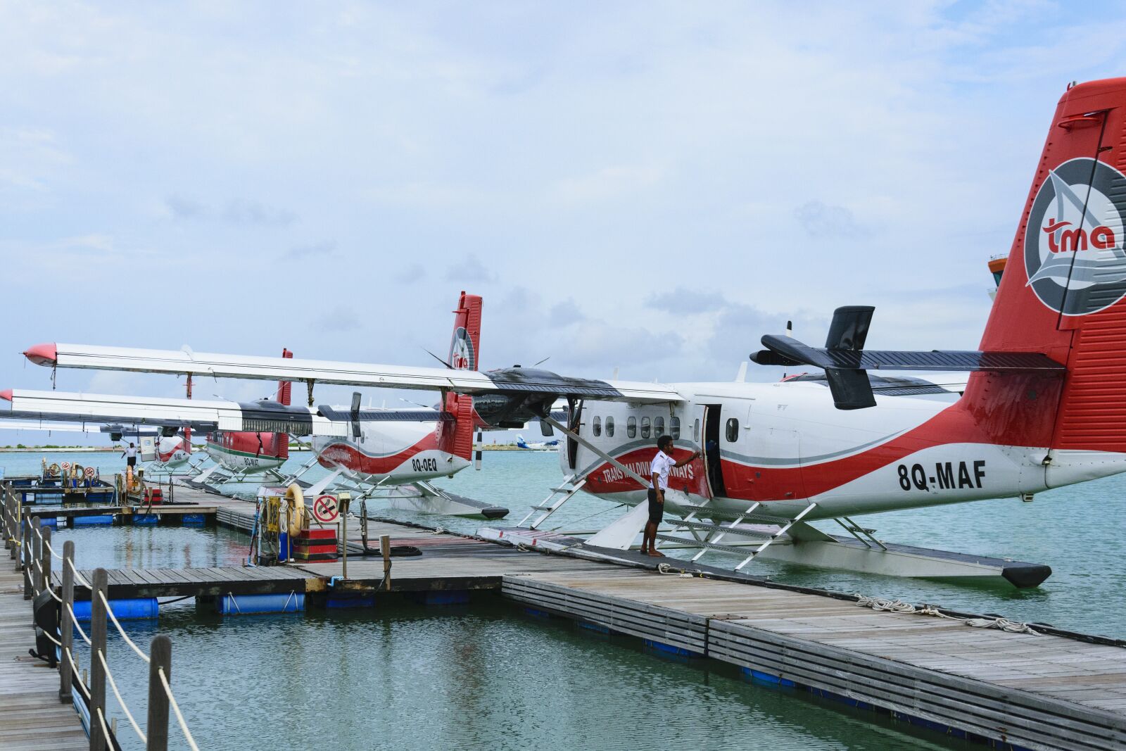 Nikon D5300 sample photo. Seaplane, trans maldivian airways photography
