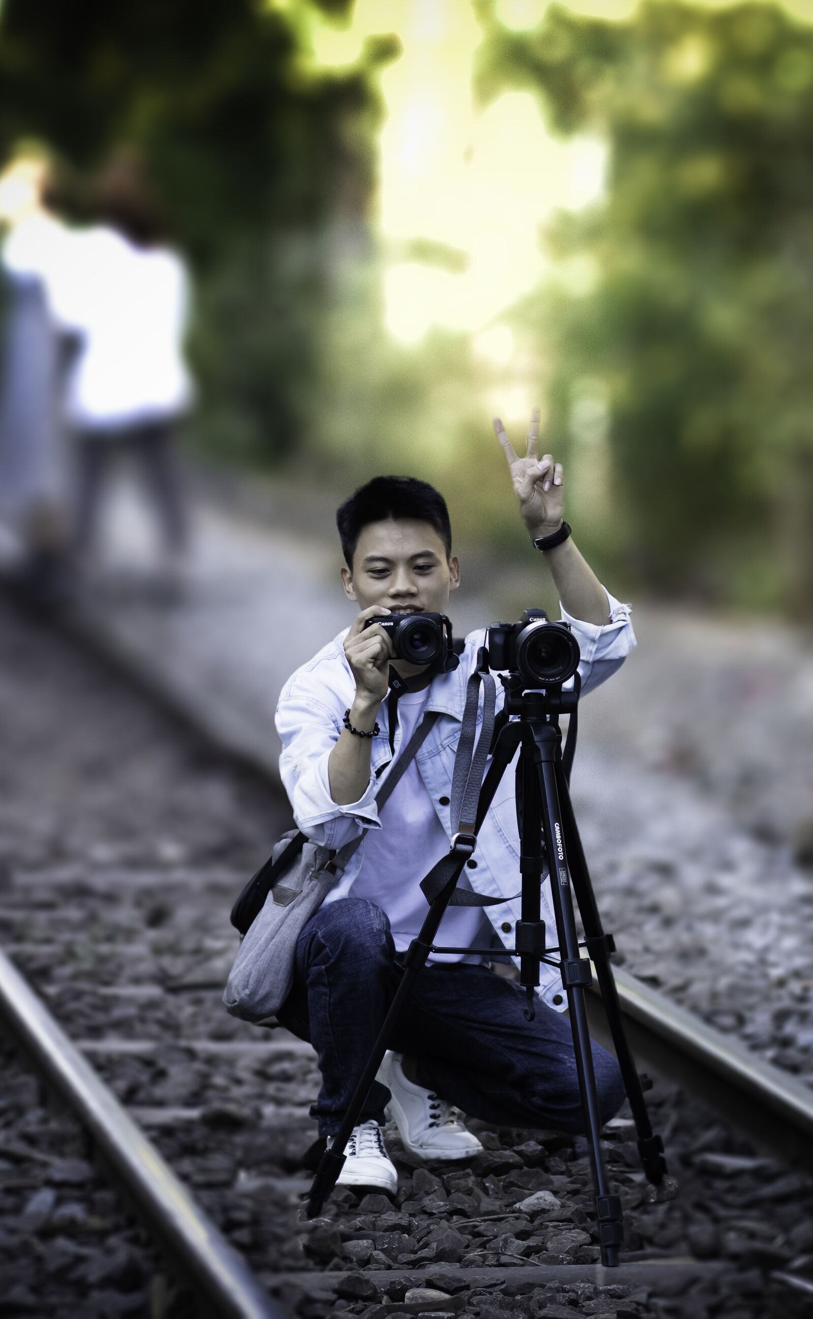 Canon EOS 80D + Canon EF 85mm F1.8 USM sample photo. Portrait, boys, photography photography