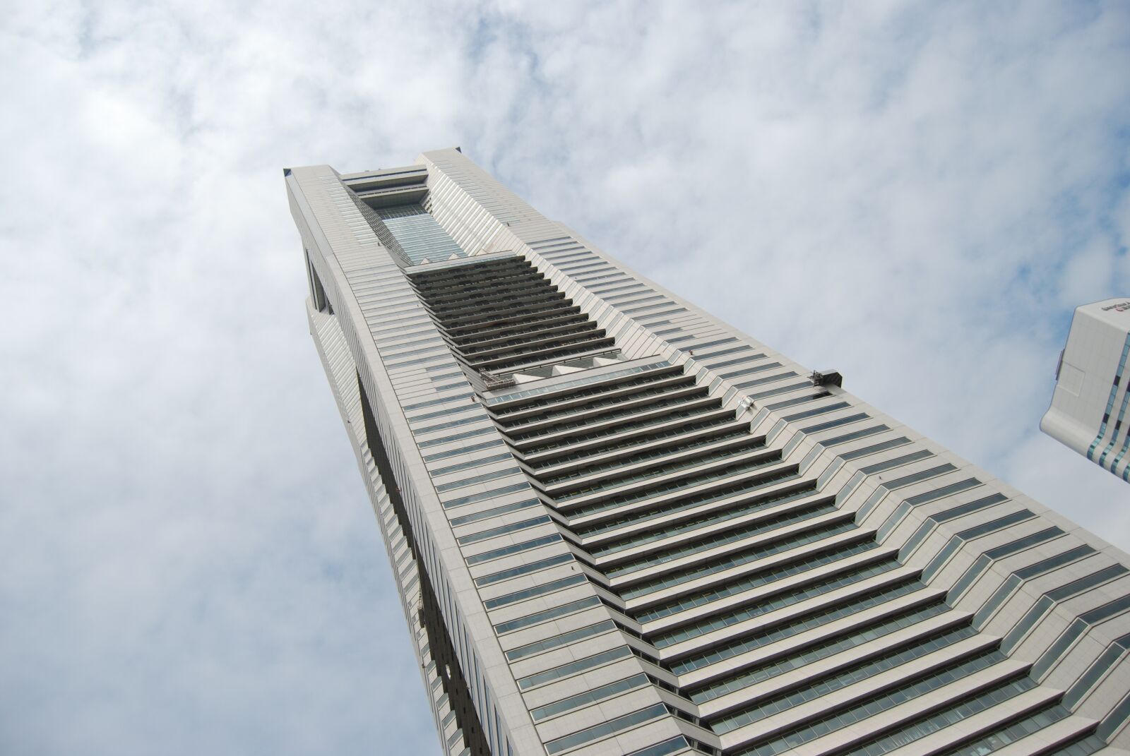 Nikon D80 sample photo. Yokohama, building, sky photography