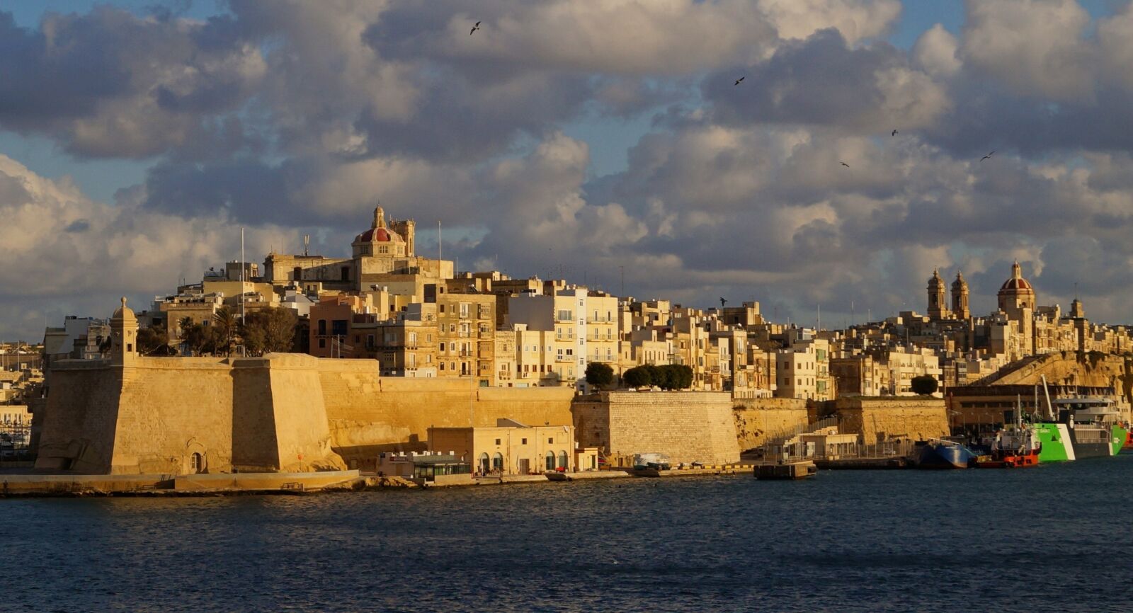 Sony DT 18-55mm F3.5-5.6 SAM II sample photo. Valletta, la valette, malta photography