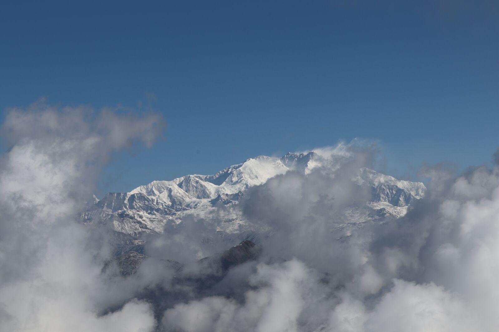 Canon EOS 200D (EOS Rebel SL2 / EOS Kiss X9) sample photo. Mountain, himalaya, kanchenjunga photography