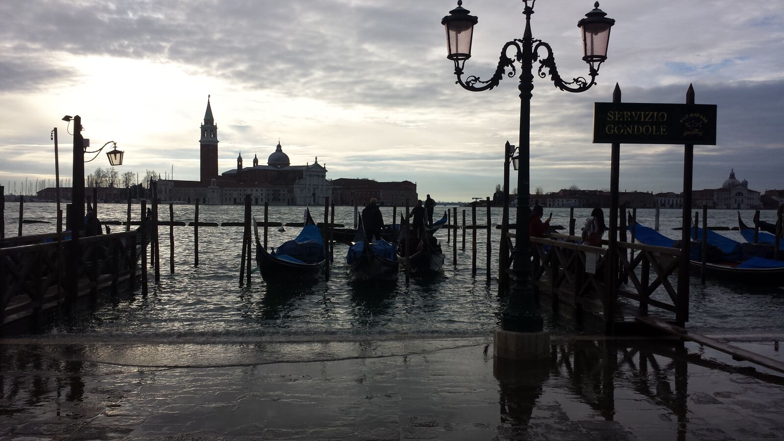 Samsung Galaxy S4 sample photo. Waters, pier, sunset photography