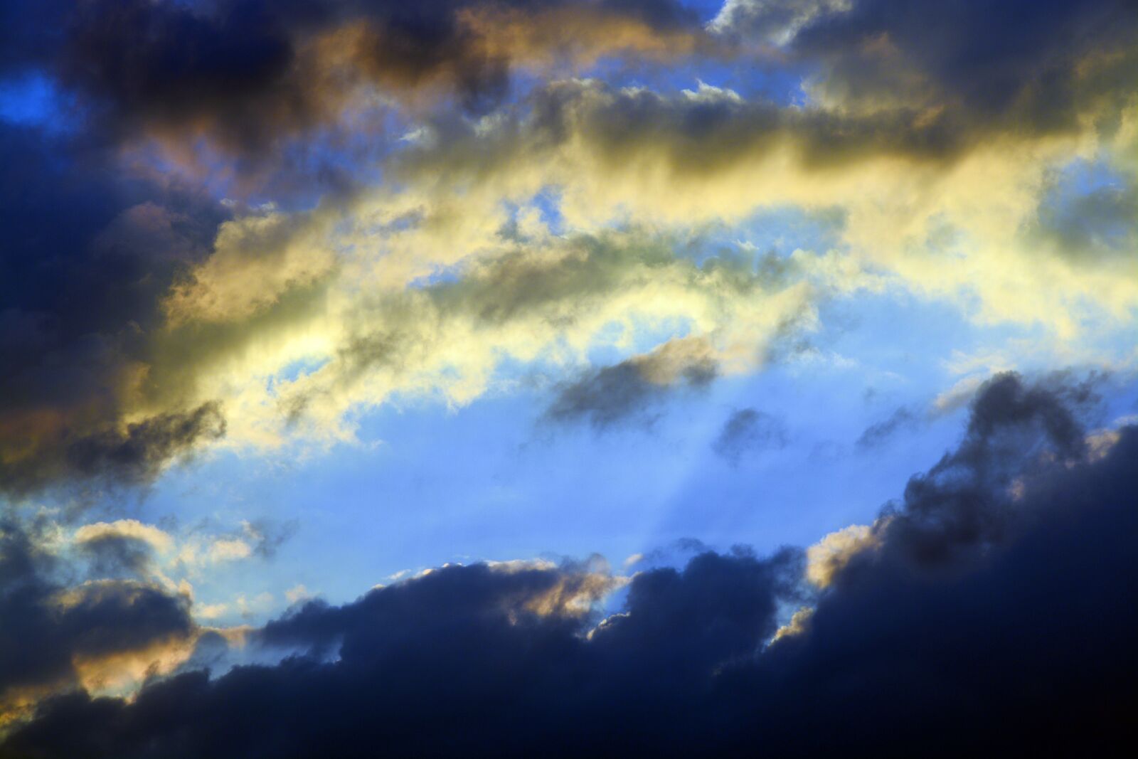 Nikon D5200 sample photo. Sky, clouds, dark clouds photography