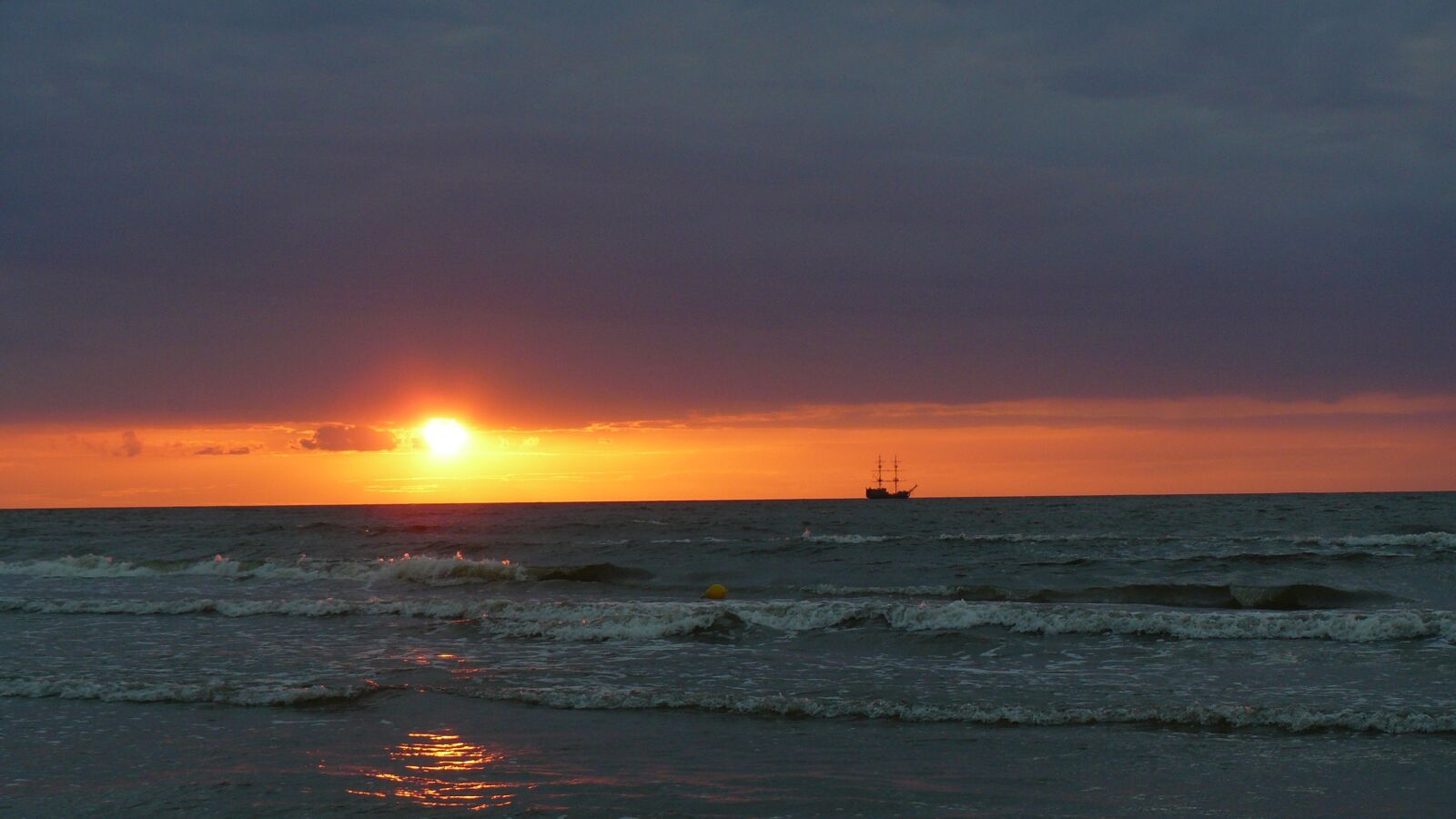 Panasonic DMC-FZ8 sample photo. Sea, sunset, ship photography