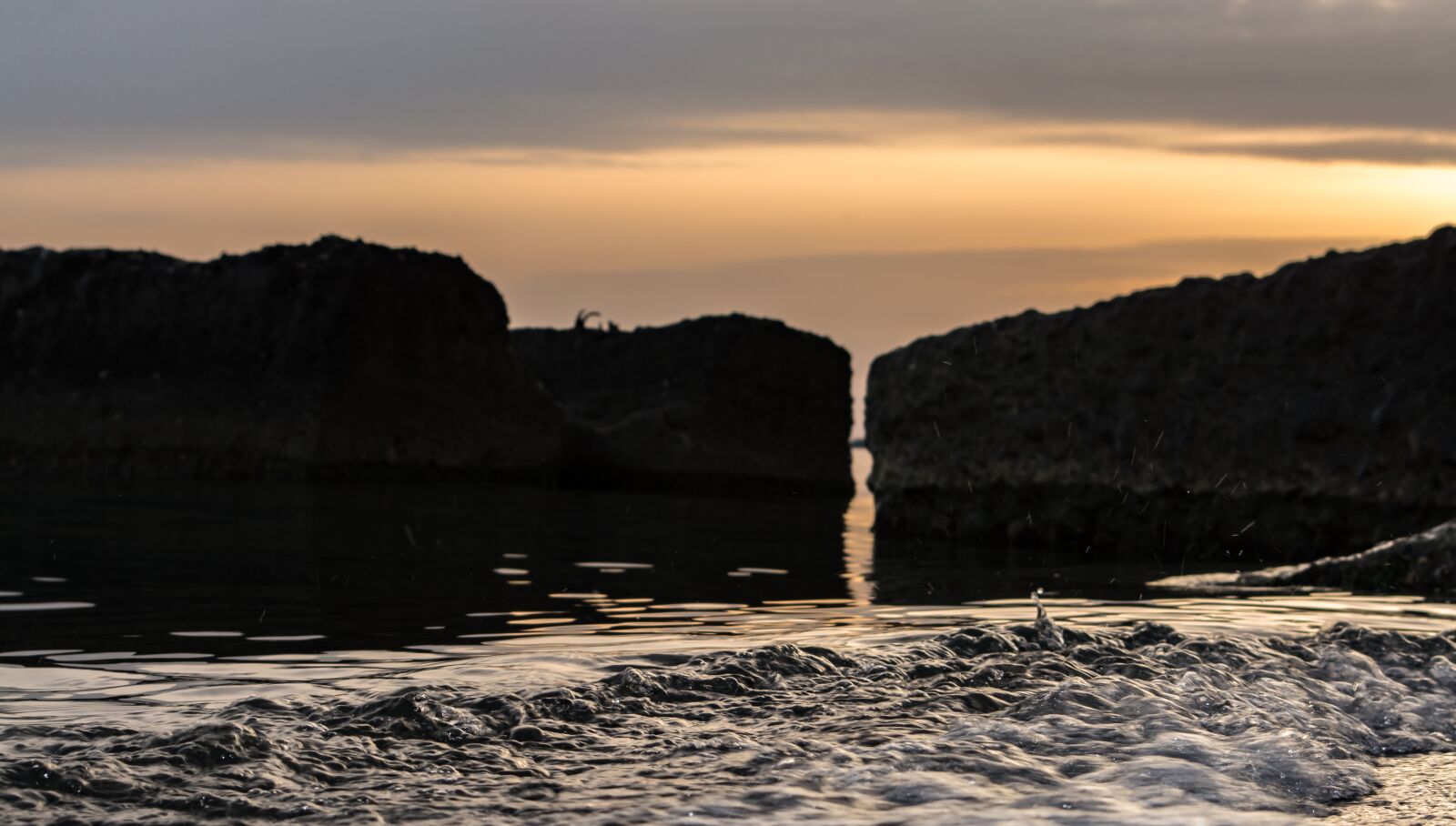 Nikon D5200 sample photo. Sea, stones, boulders photography