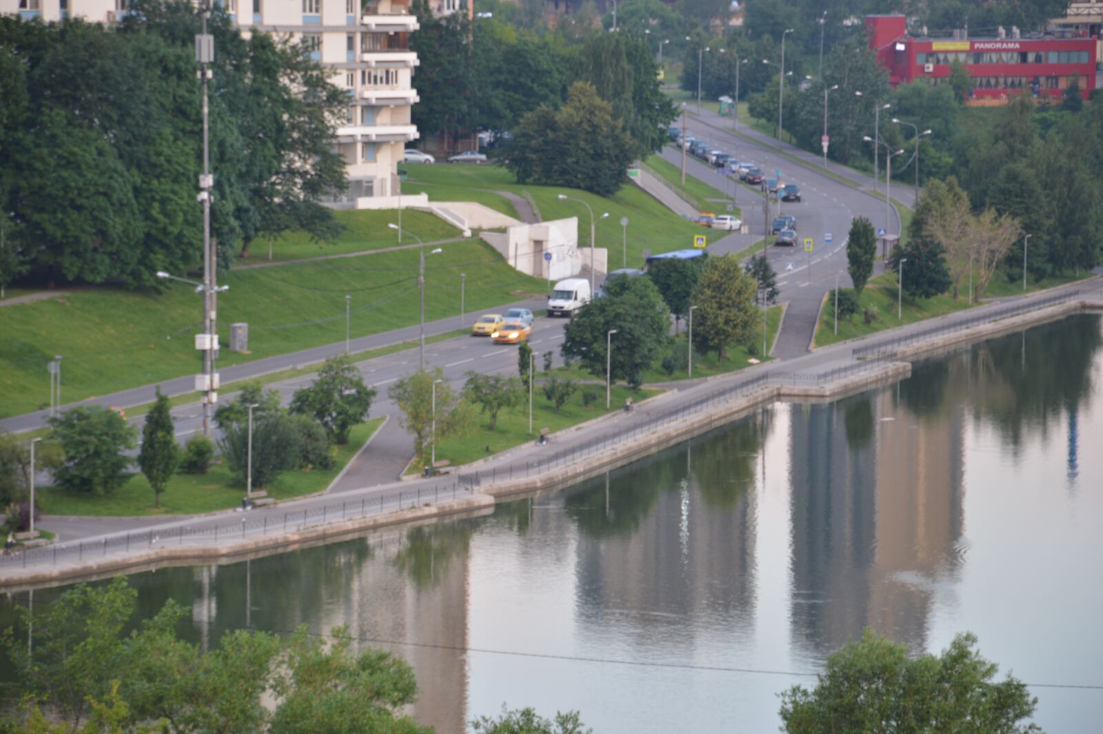 Nikon D3200 sample photo. Lake, reflection, street photography