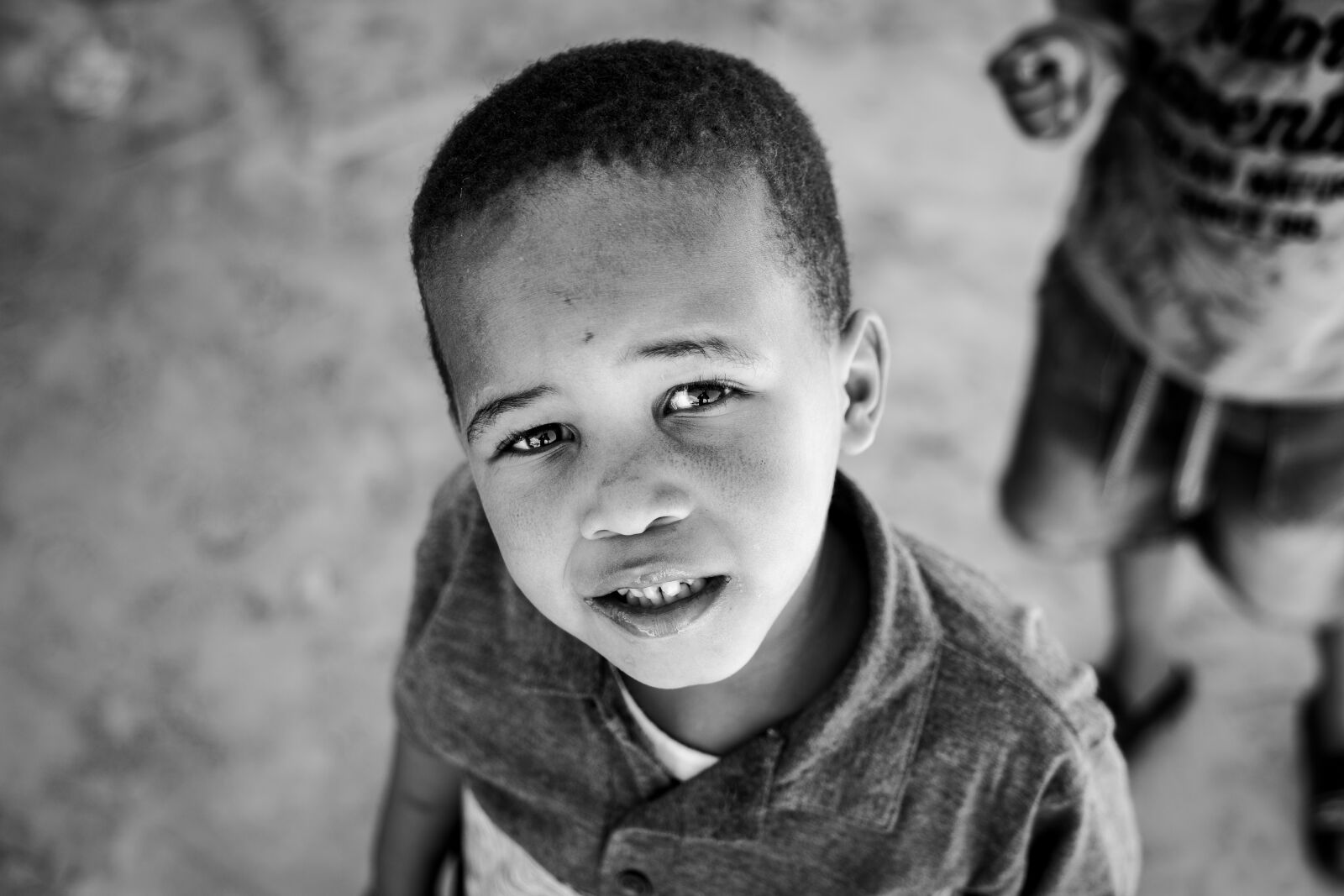 Sony a7R II + Sony FE PZ 28-135mm F4 G OSS sample photo. Africa, child, poverty photography