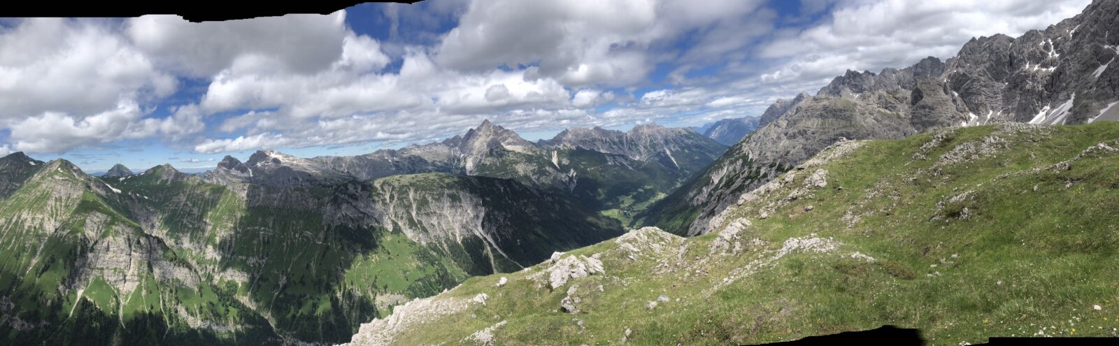iPhone 8 back camera 3.99mm f/1.8 sample photo. Mountains, alps, switzerland photography