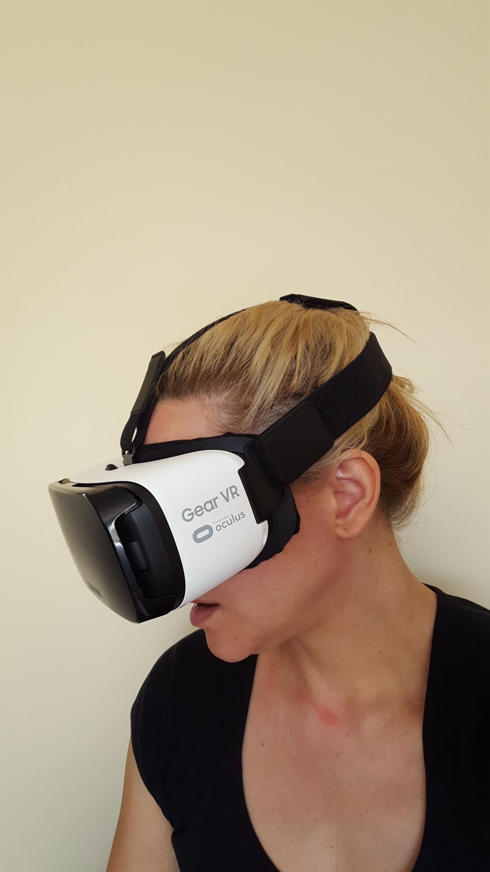 Samsung Galaxy S6 sample photo. Vr, virtual reality, headset photography