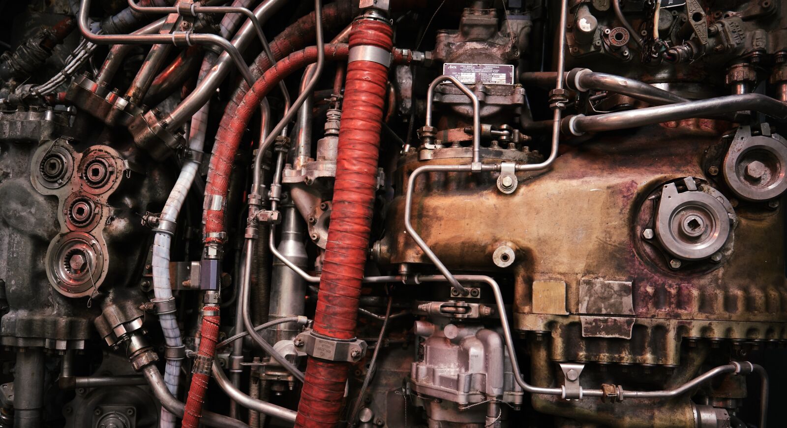 Fujifilm XF 18-55mm F2.8-4 R LM OIS sample photo. Rolls-royce, aircraft engine, progress photography
