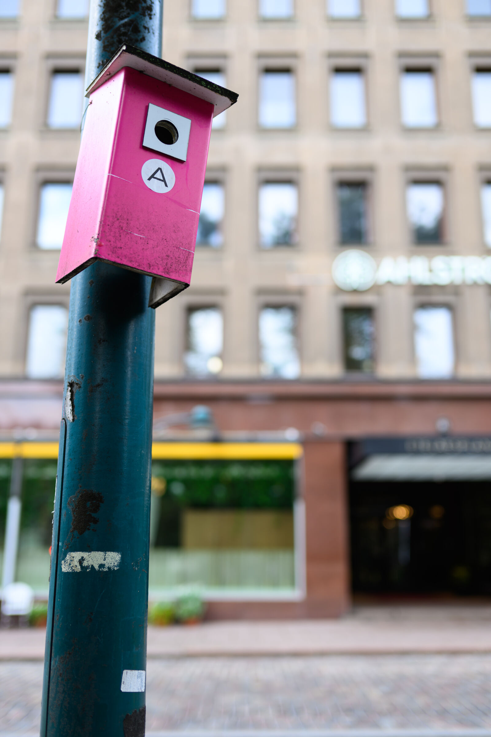 Nikon Nikkor Z 35mm F1.4 sample photo. A birdhouse photography