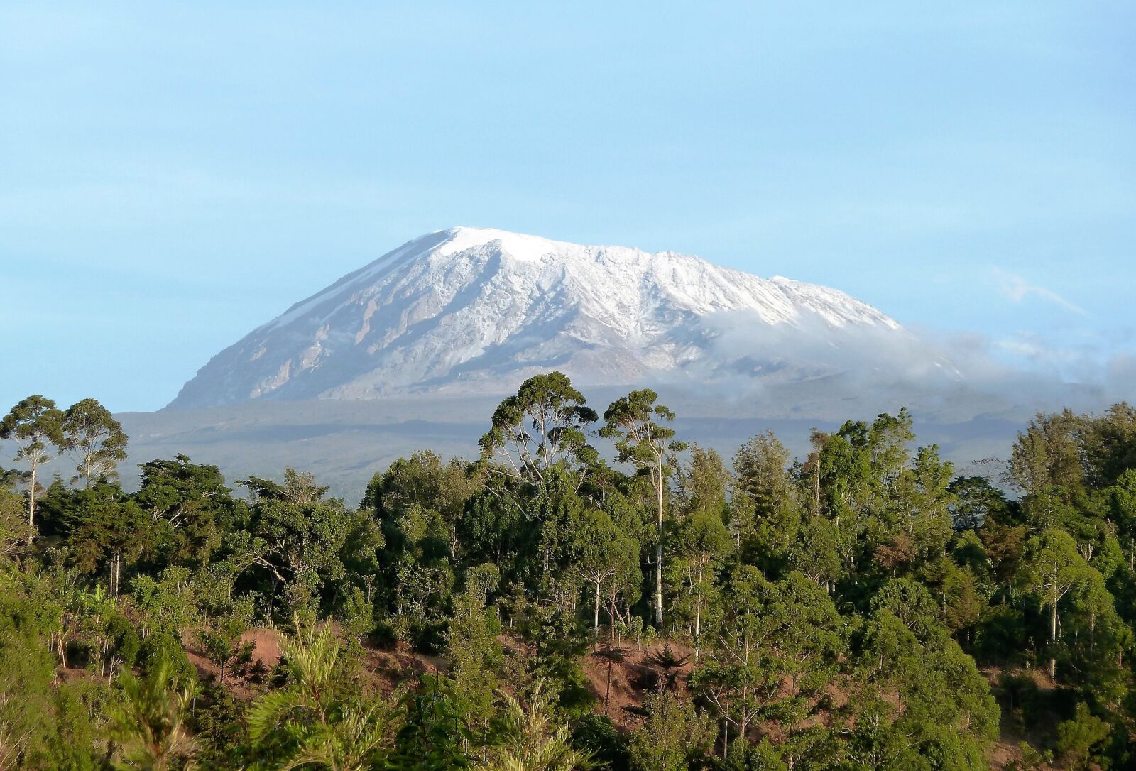 Panasonic Lumix DMC-ZS5 (Lumix DMC-TZ8) sample photo. Nature, kilimanjaro, mountain photography