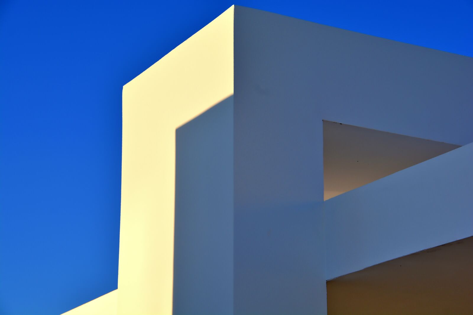 Nikon D5200 sample photo. Architecture, light, shadow photography