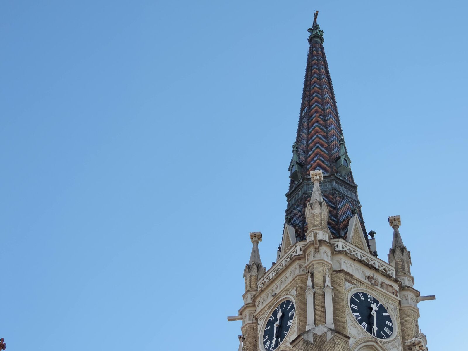 Nikon Coolpix P520 sample photo. Blue sky, catholic, church photography