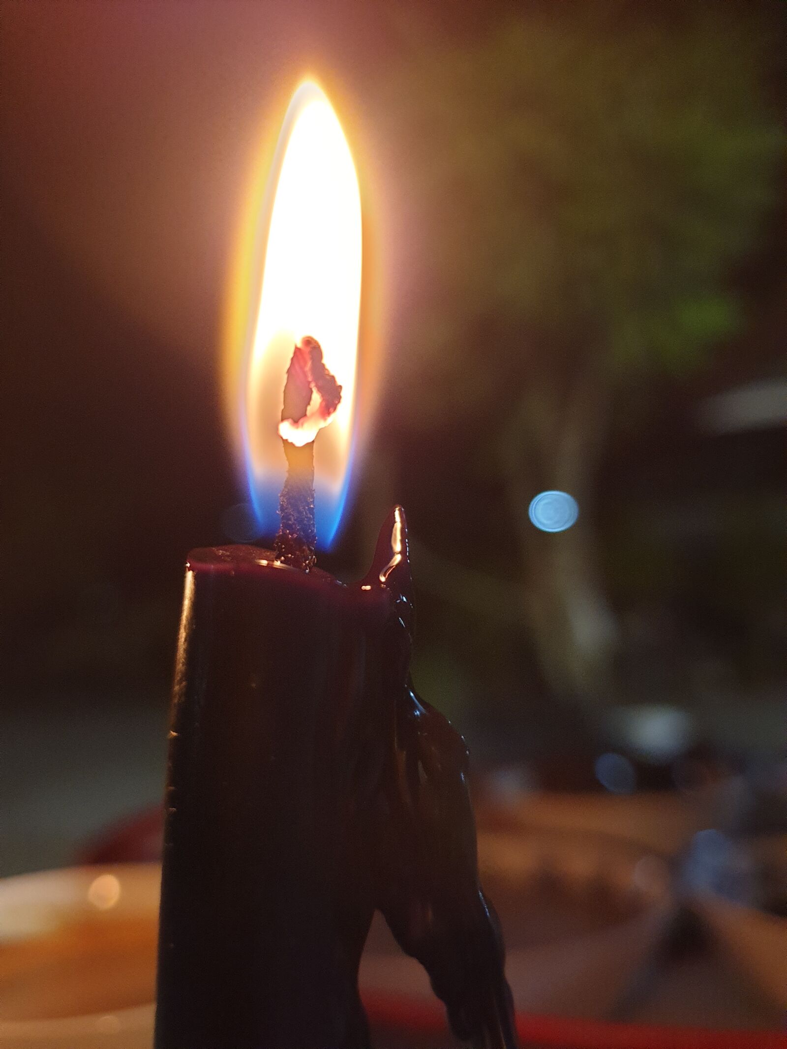 Samsung SM-N960F sample photo. Candle, light, exit photography