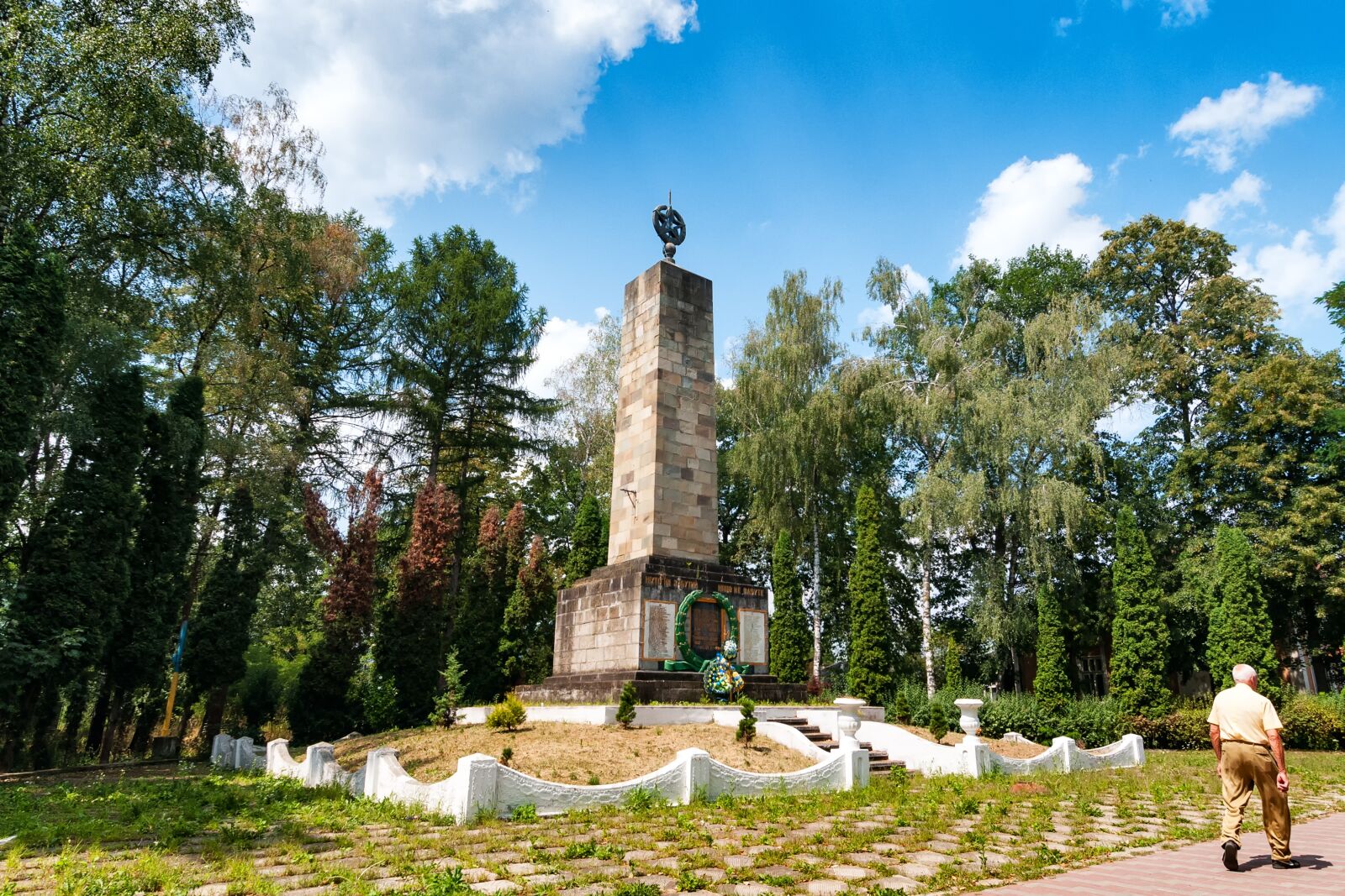 Nikon D300S sample photo. Monument, 2, world war photography