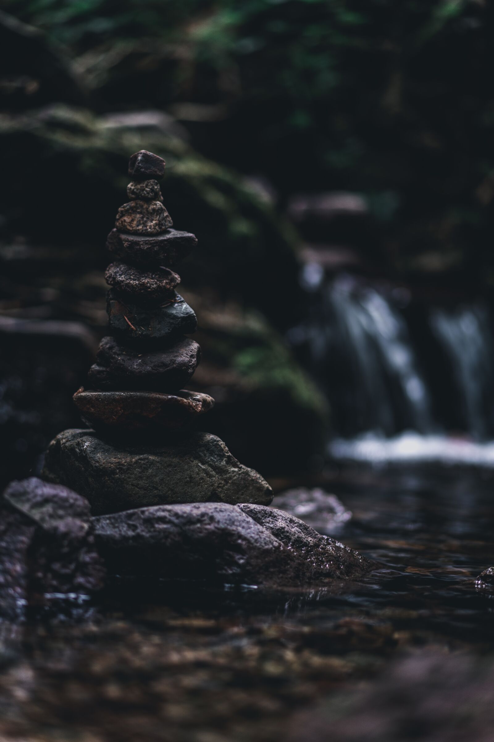 Sony a7R IV + Sony Sonnar T* FE 55mm F1.8 ZA sample photo. Stacked stones, water, balance photography