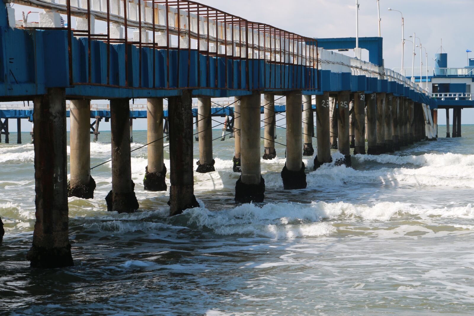 Canon EOS 70D sample photo. Pier, sea, water photography