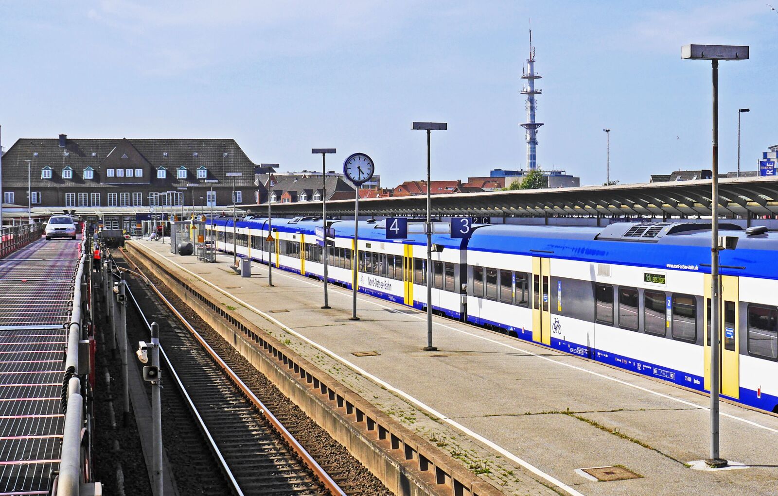 Panasonic Lumix DMC-GH3 sample photo. Railway station, westerland, sylt photography
