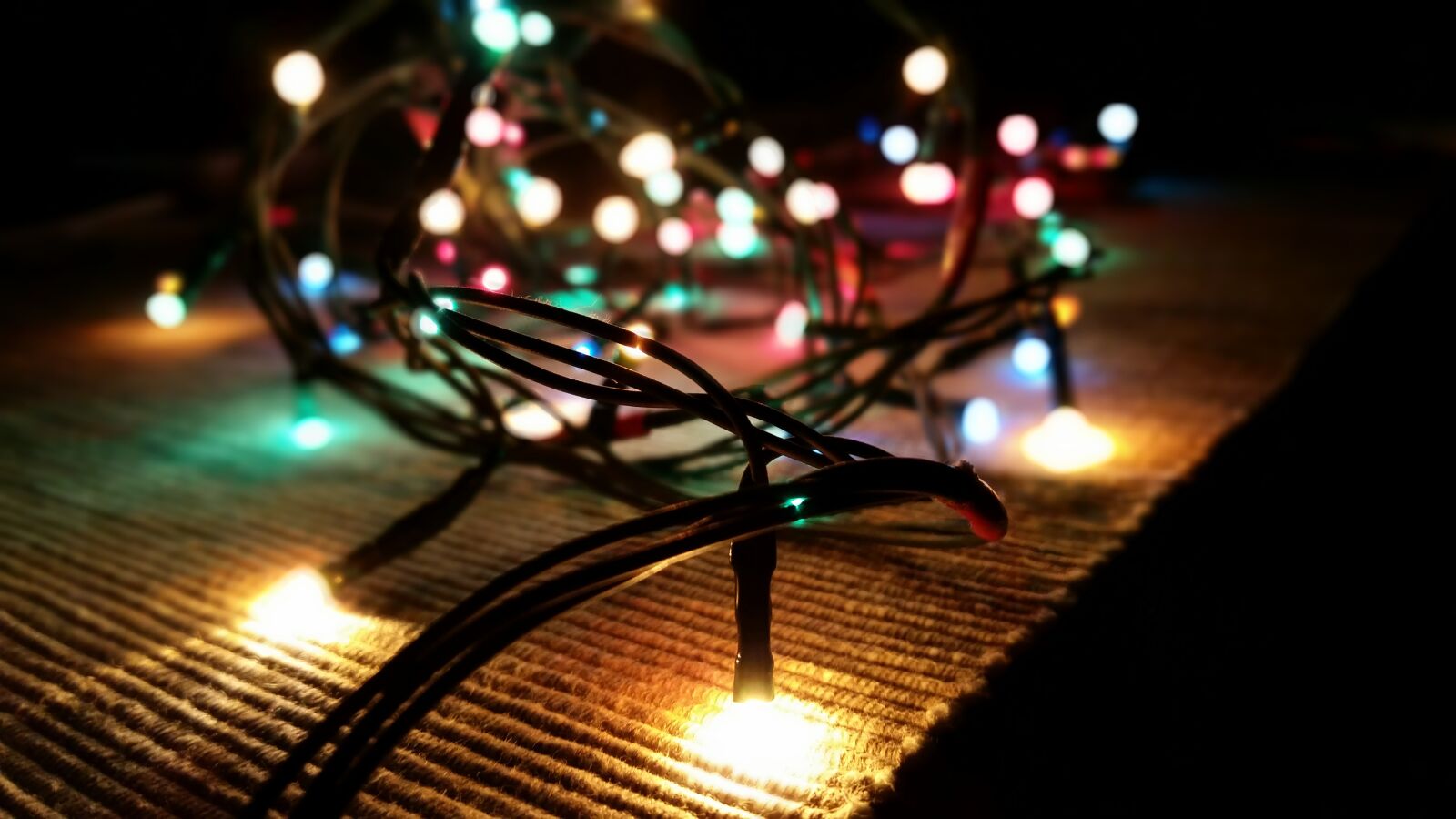 Samsung Galaxy S5 sample photo. Lights, nativity, christmas lights photography