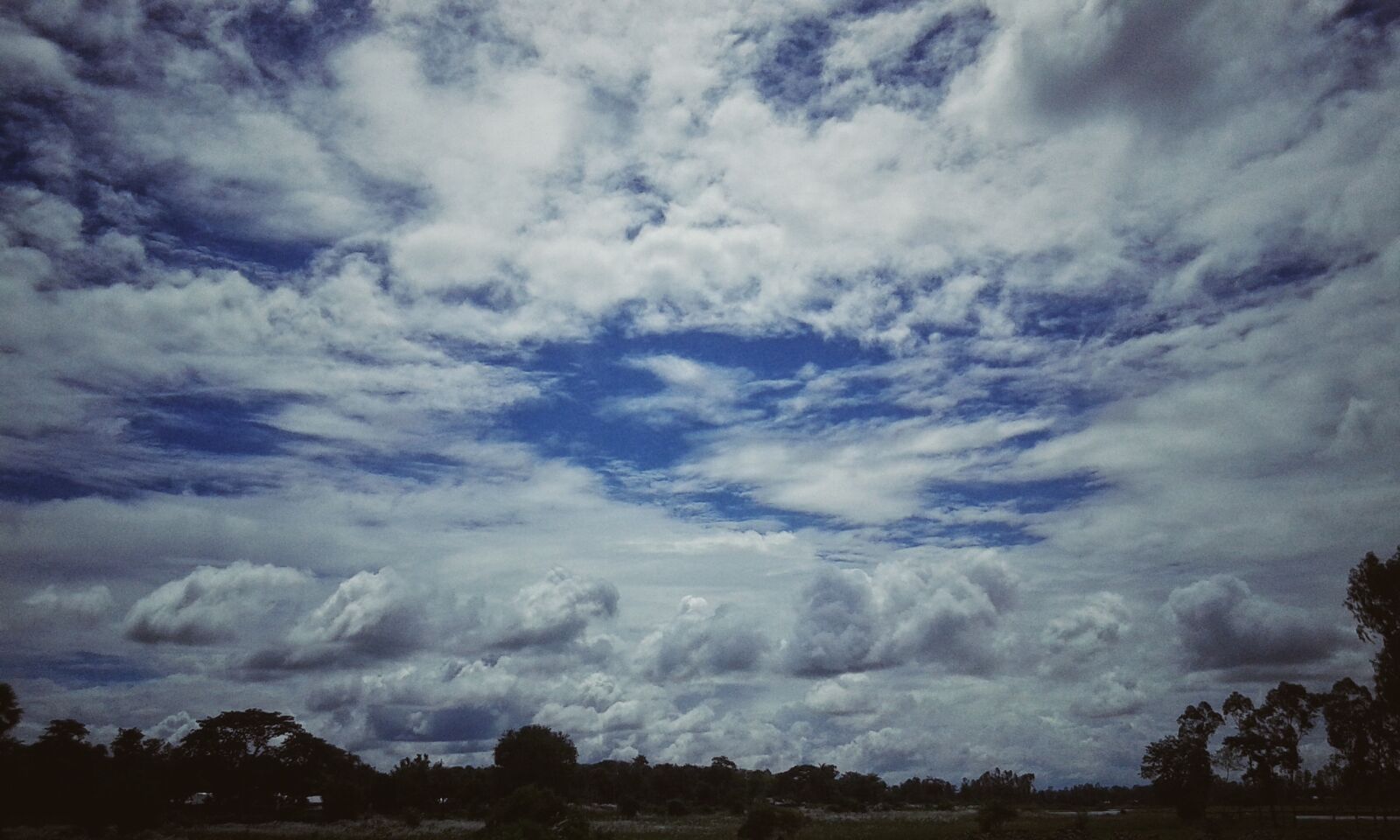 Samsung Galaxy Core Prime sample photo. Cloudy, sky photography