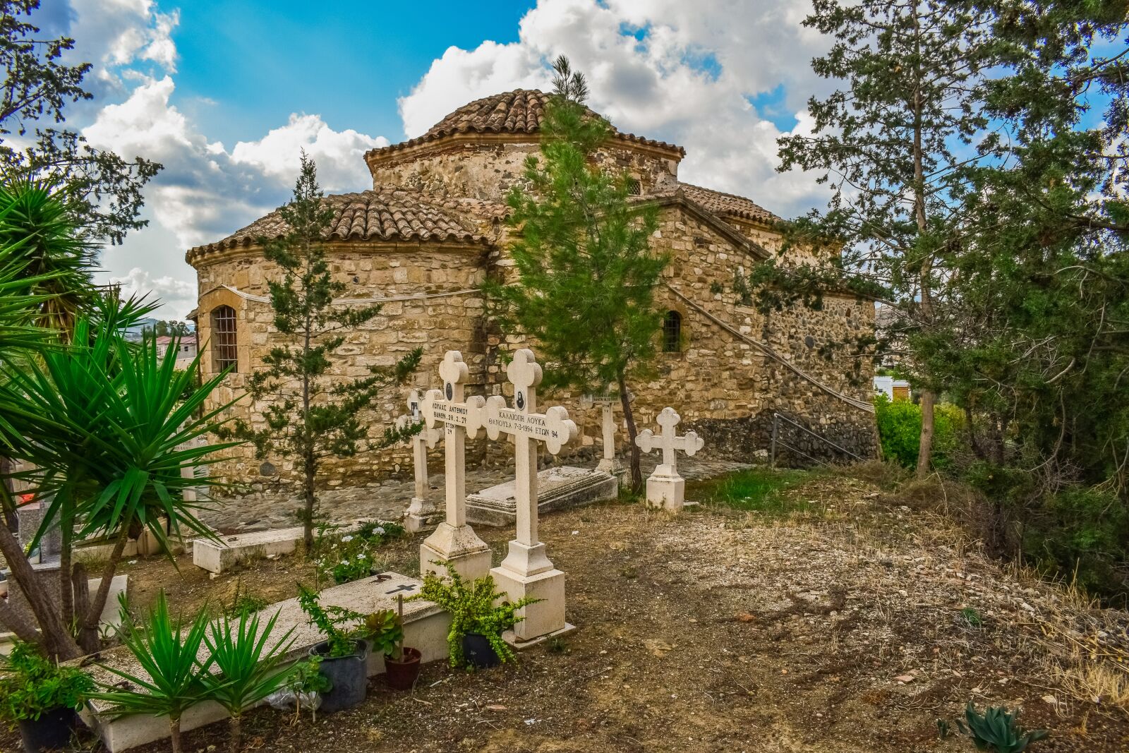 Nikon D3300 sample photo. Church, cemetery, religion photography