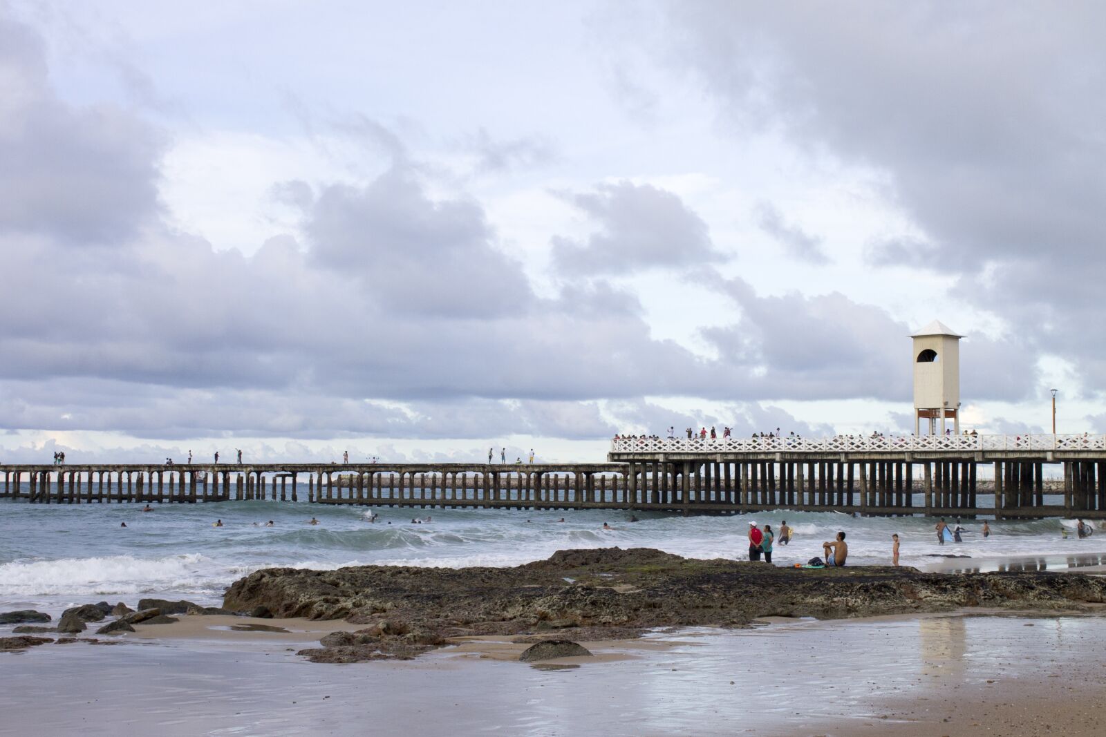 Canon EOS 1100D (EOS Rebel T3 / EOS Kiss X50) sample photo. Landscape, beach, bridge photography