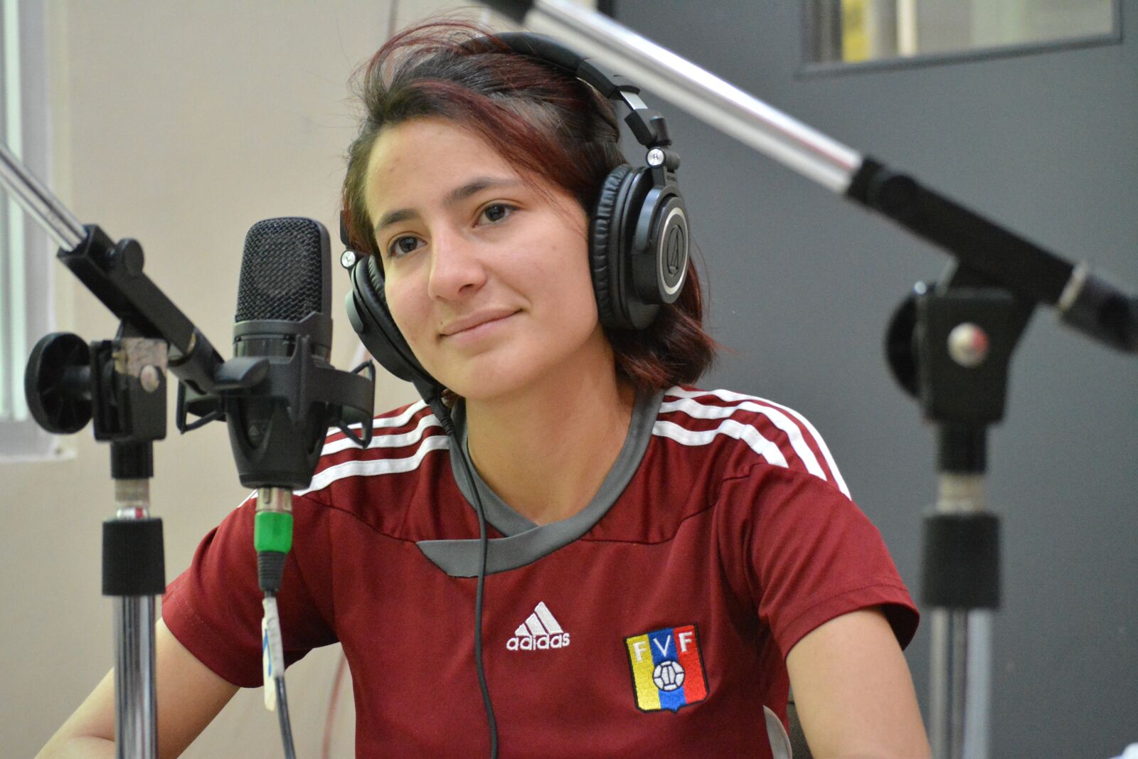 Nikon D7100 sample photo. Venezuela, radio, music photography