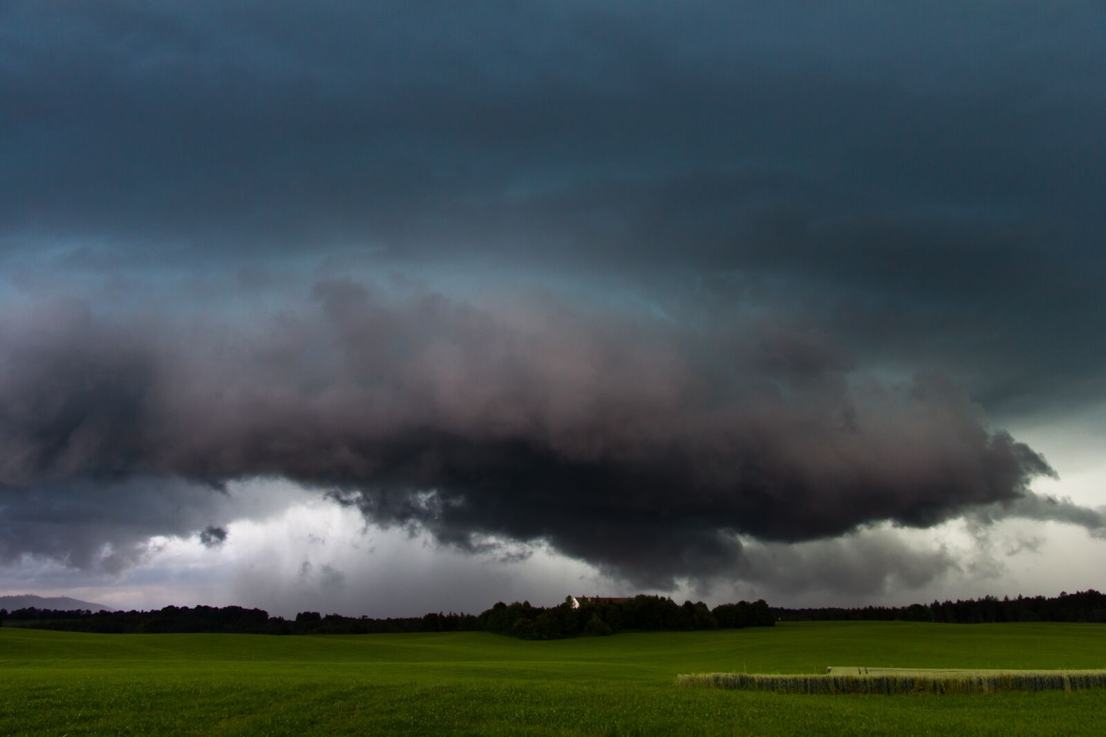 Canon EF-S 17-85mm F4-5.6 IS USM sample photo. Forward, landscape, weather photography