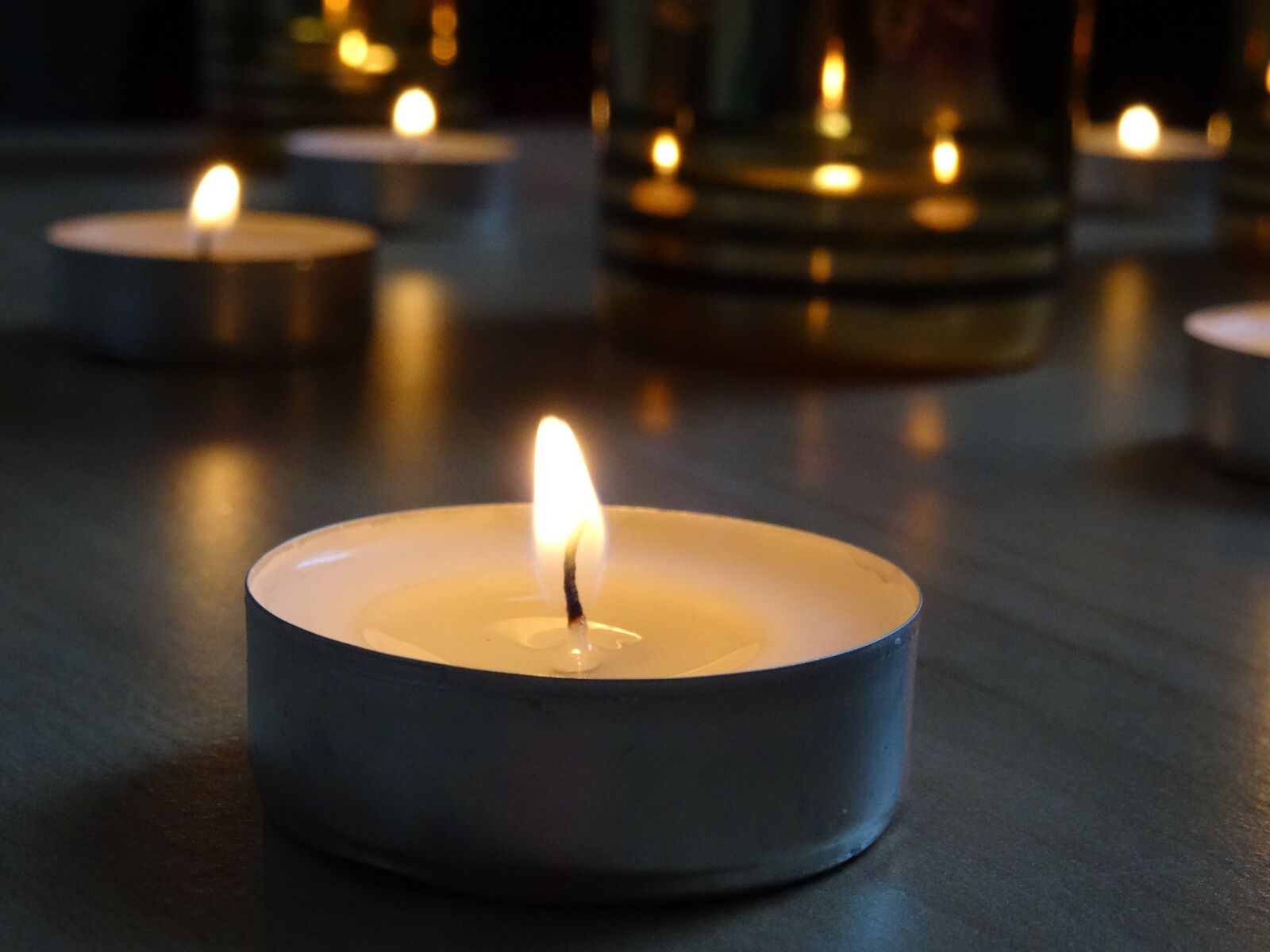 Sony DSC-HX50 sample photo. Candle, tealights, glow photography
