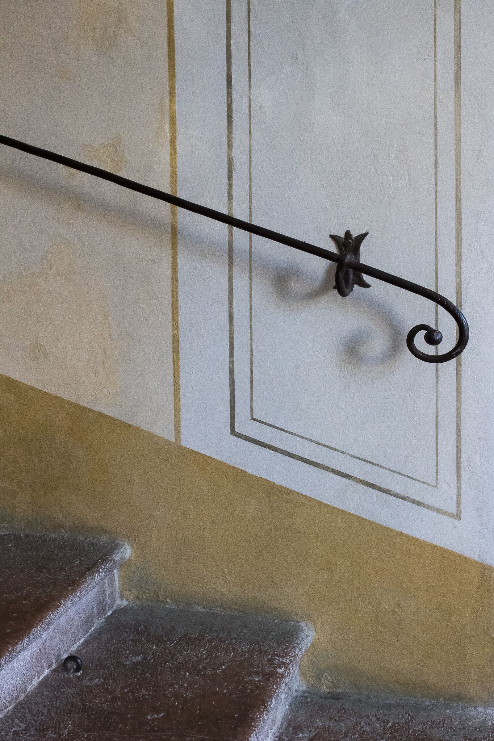Canon EOS 1300D (EOS Rebel T6 / EOS Kiss X80) sample photo. Handrail, ornament, historically photography