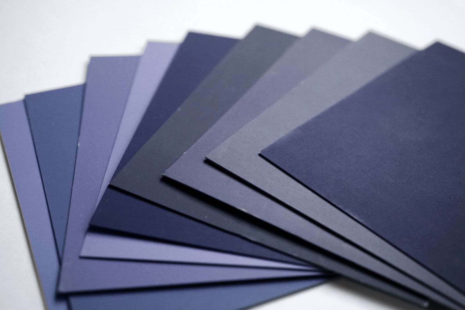 f/3.5-5.6 IS sample photo. Blue, carton, paper, purple photography