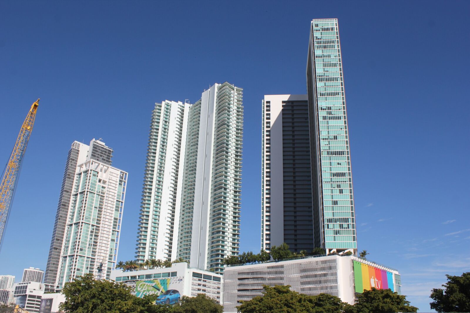 Canon EOS 550D (EOS Rebel T2i / EOS Kiss X4) sample photo. Buildings, miami, miami beach photography