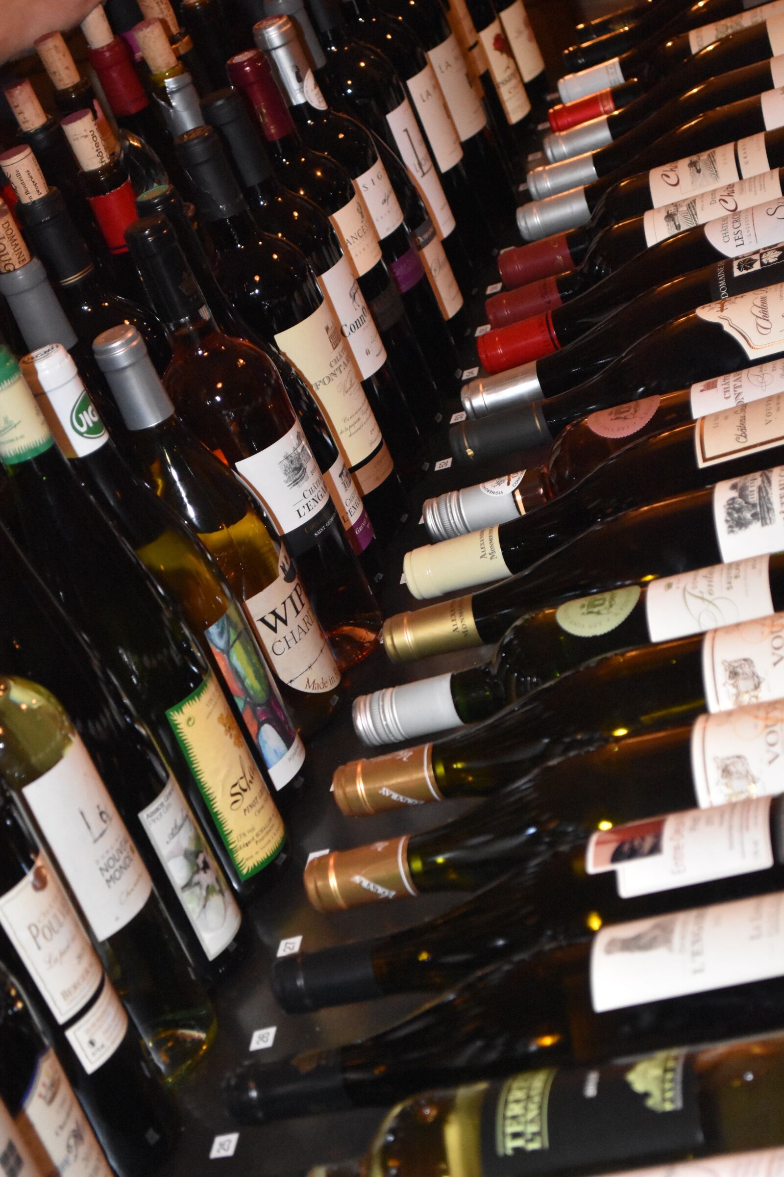 Nikon D7200 sample photo. Wine, bottles, drink photography