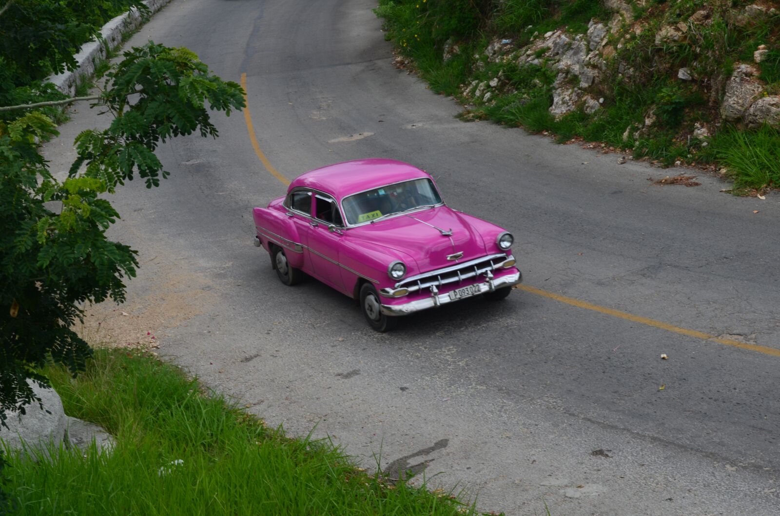 Nikon D5100 sample photo. Road, vintage, car photography