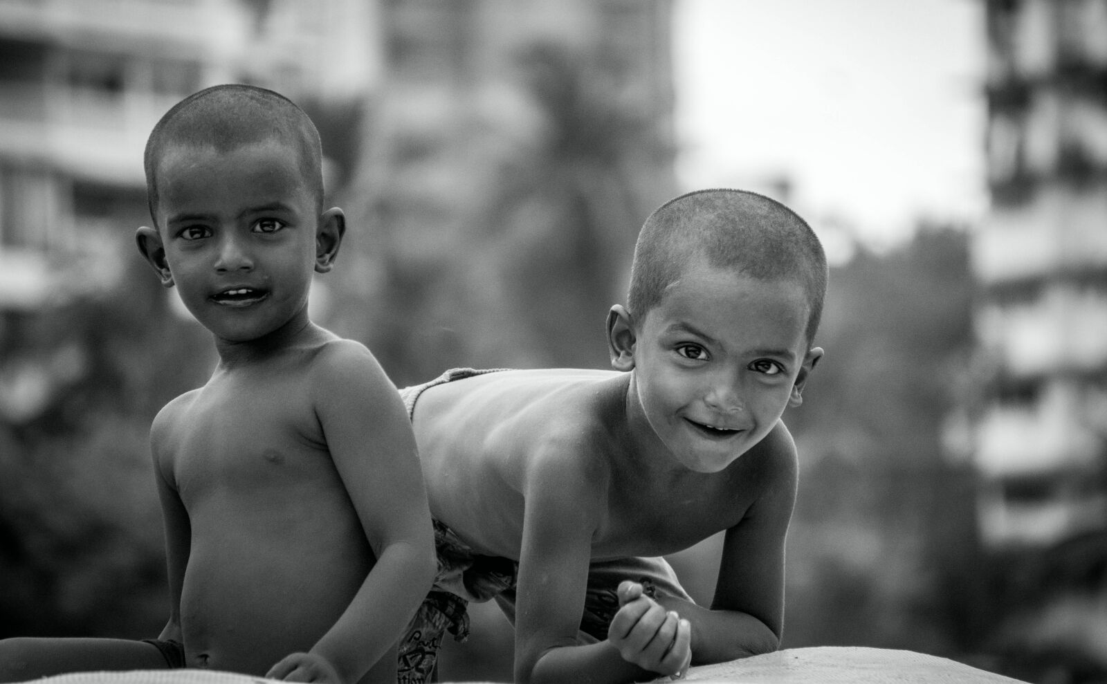 Sony E 55-210mm F4.5-6.3 OSS sample photo. Black, and, white, children photography